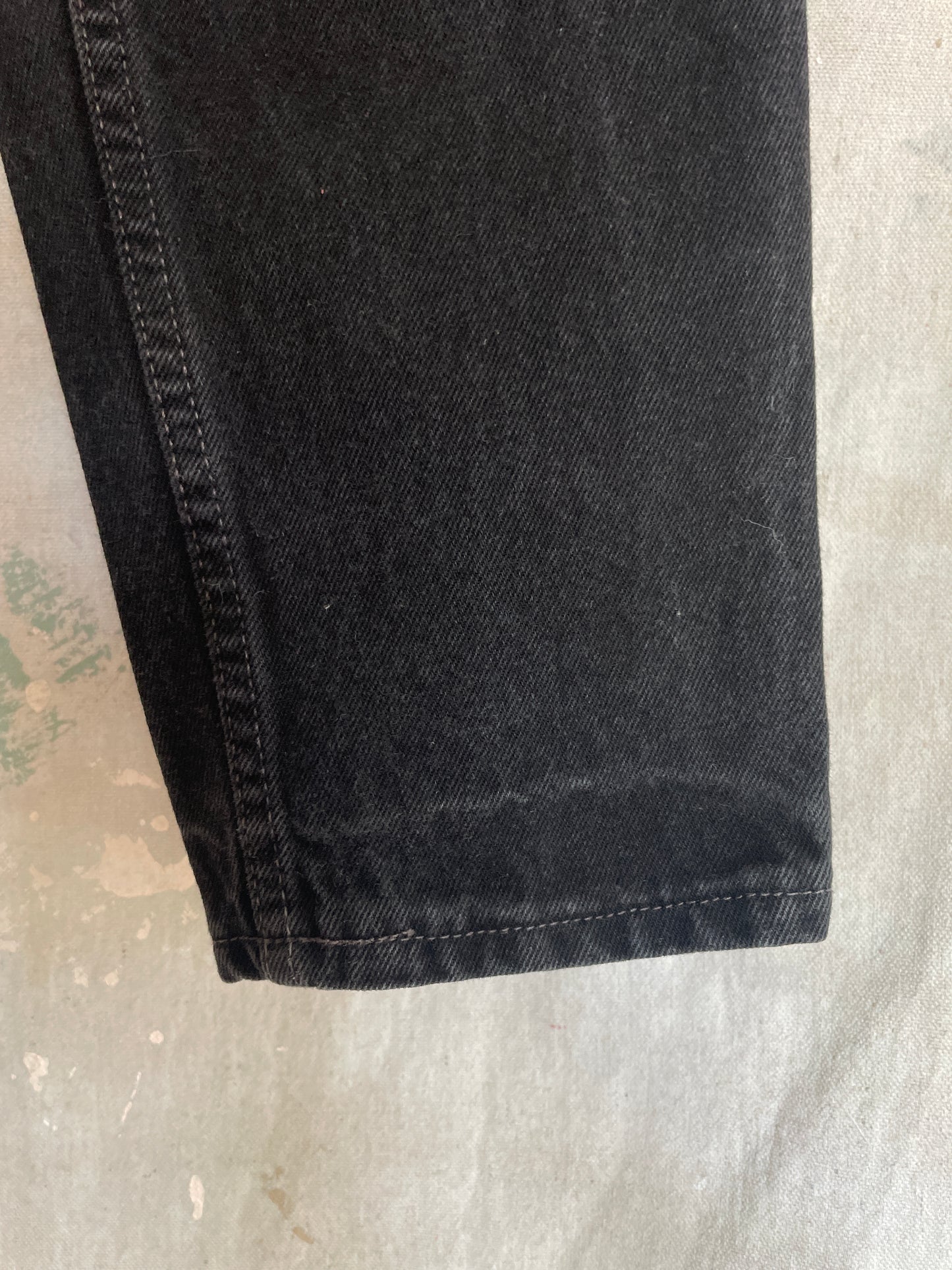 90s Black Levi’s 550 Jeans