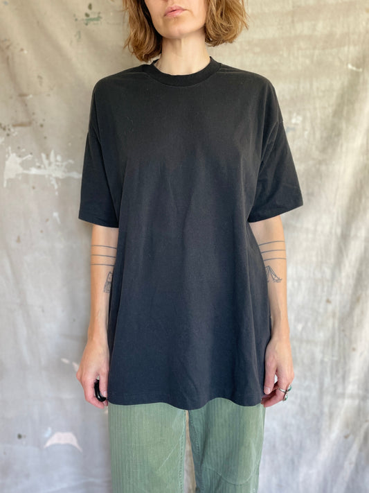 90s Blank Black Tee