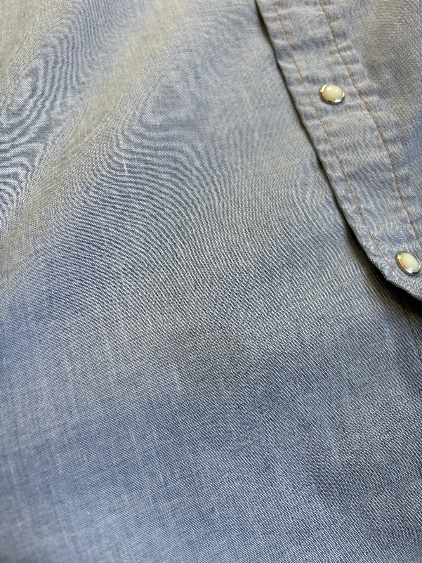 Vintage 90s Wrangler Pearl Snap Chambray Shirt