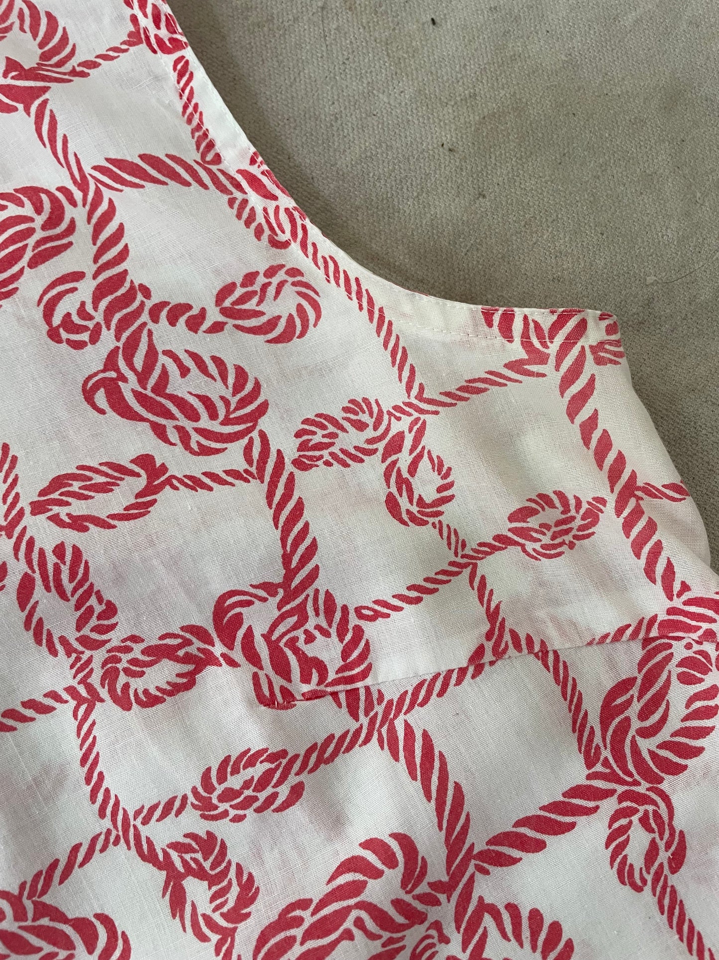 70s Rope Print Sleeveless Blouse