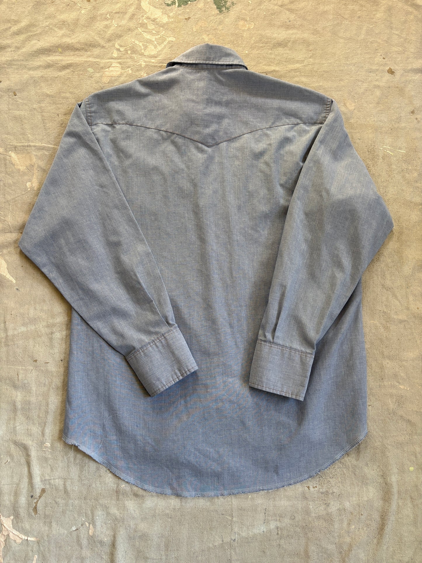 Vintage 90s Wrangler Pearl Snap Chambray Shirt