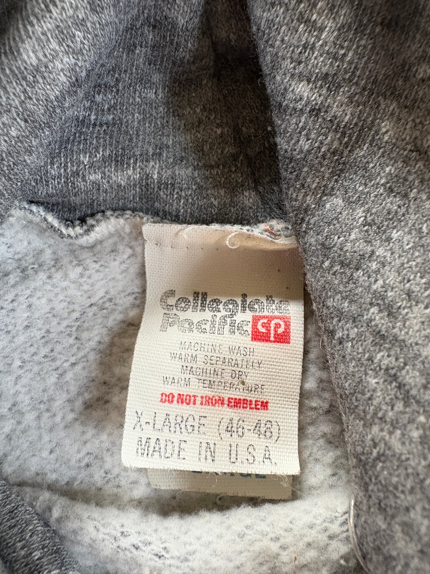 Vintage 70s/80s Vassar College Flocked Hoodie Sweatshirt