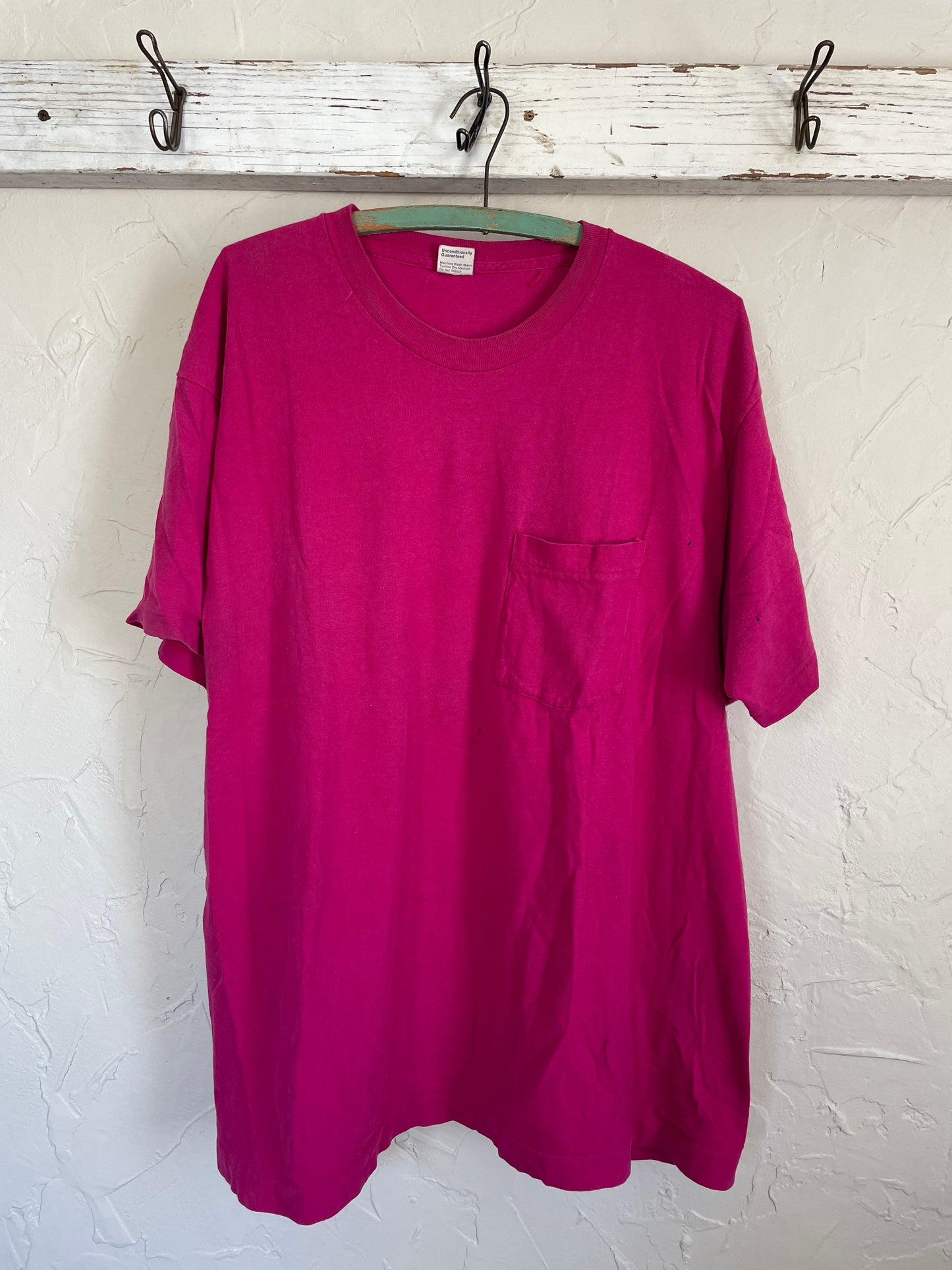 90s Blank Bright Pink Tee