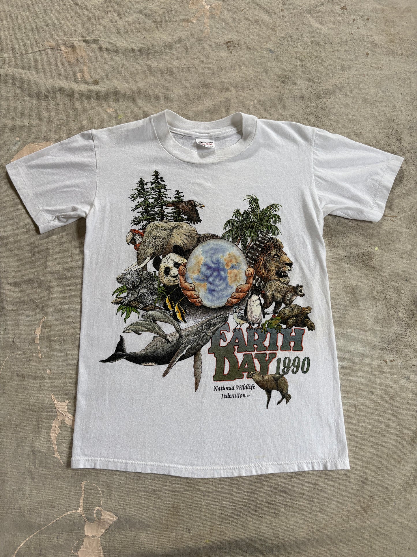 Vintage 90s National Wildlife Federation Earth Day Tee