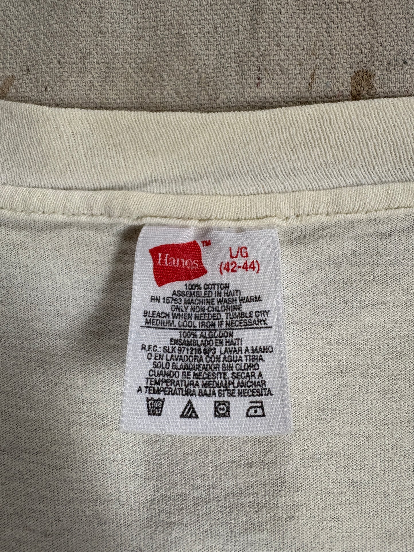 Vintage 90s Hanes Blank White V-neck Tee