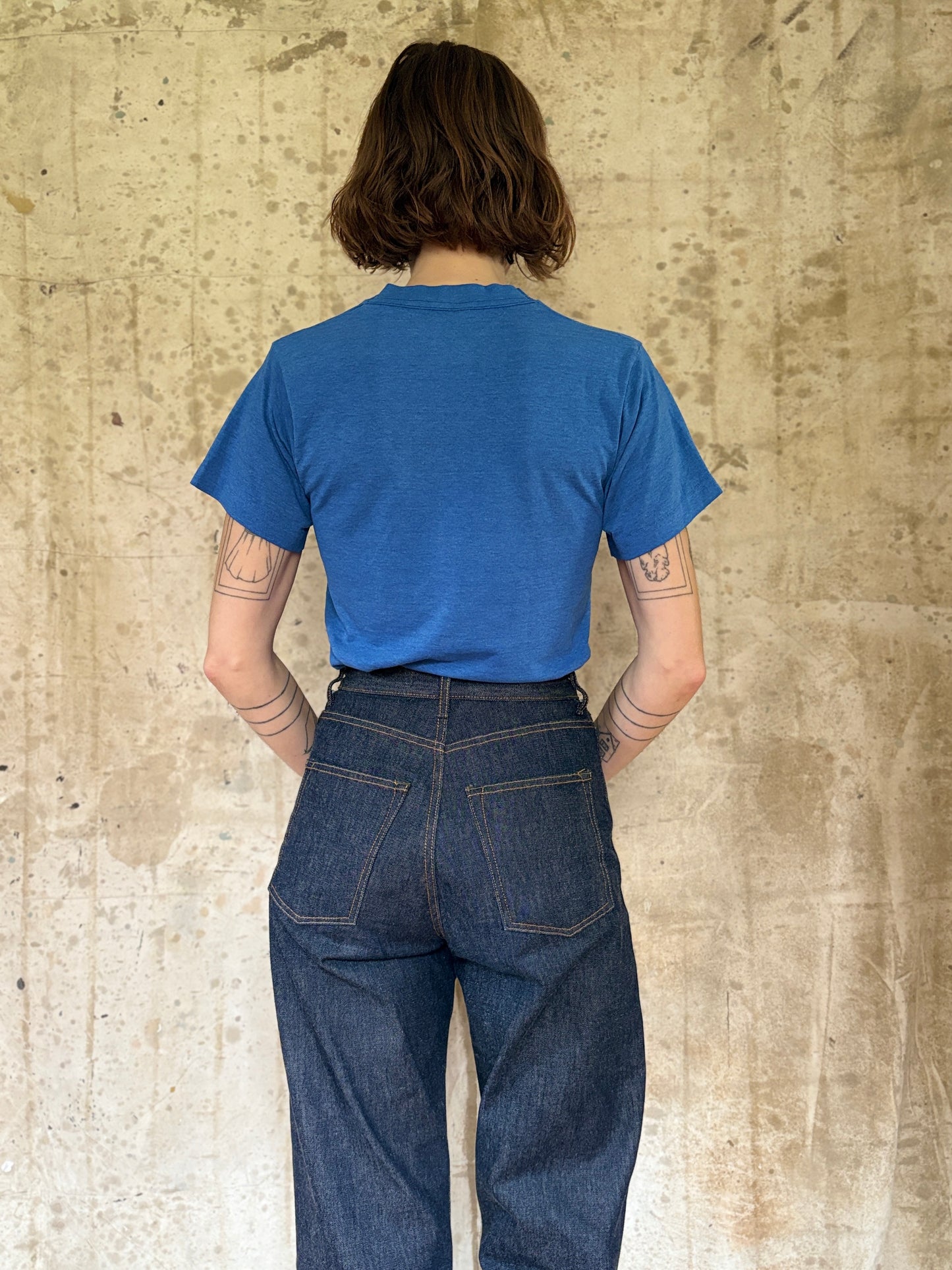 80s Wolf Swamp Wolves Tee