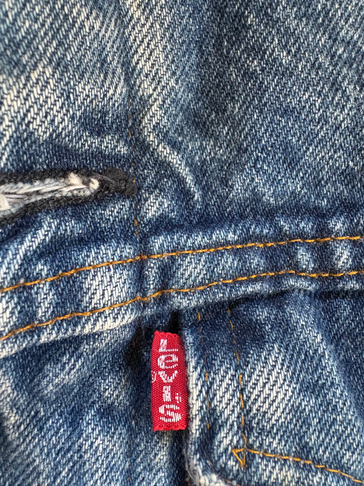 80s Buffalo Plaid Flannel Lined Levi’s Trucker Jean Jacket