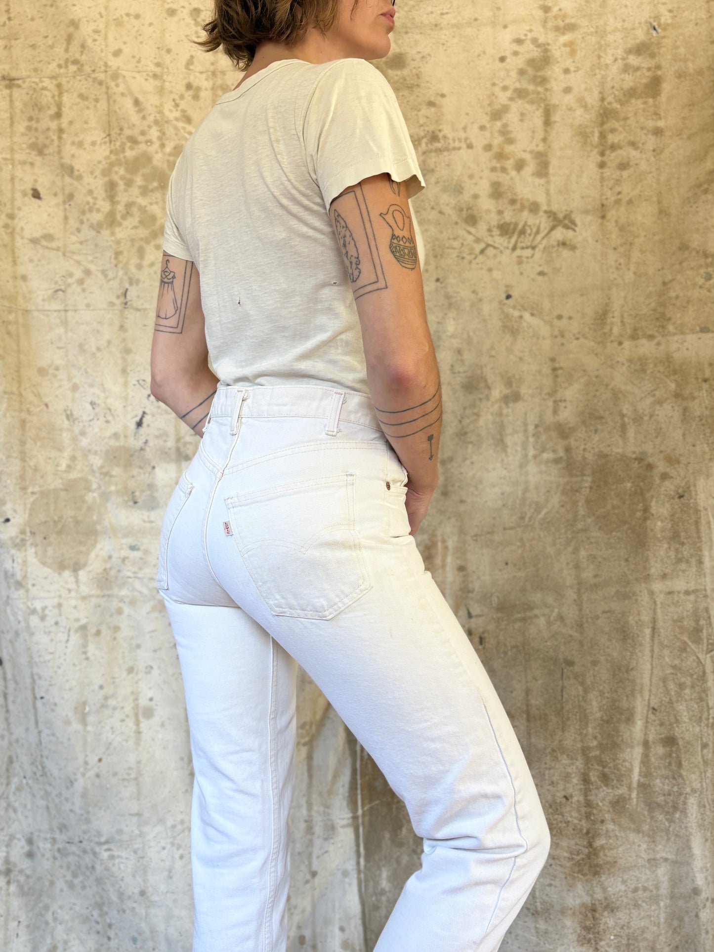 Vintage 80s Ecru Levi’s 505 Jeans