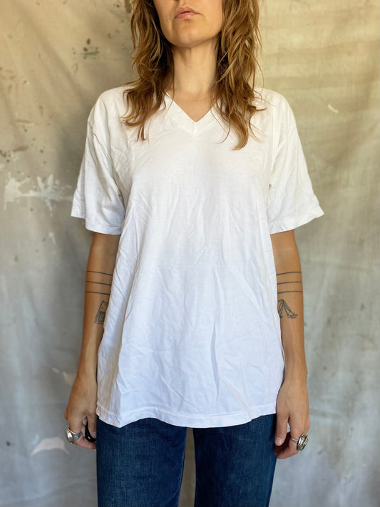 90s Blank White V-neck Tee