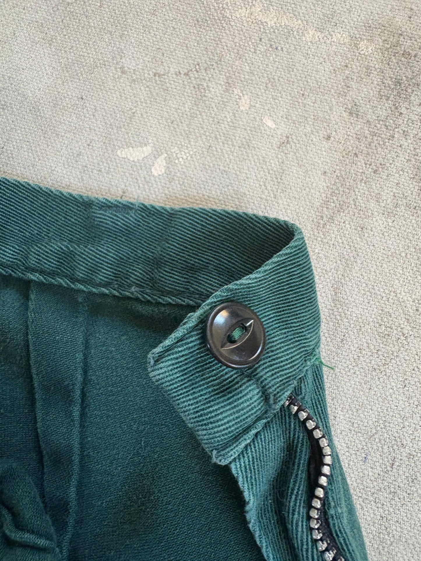 Vintage 50s/60s Green Girl Scout Side Zip Shorts