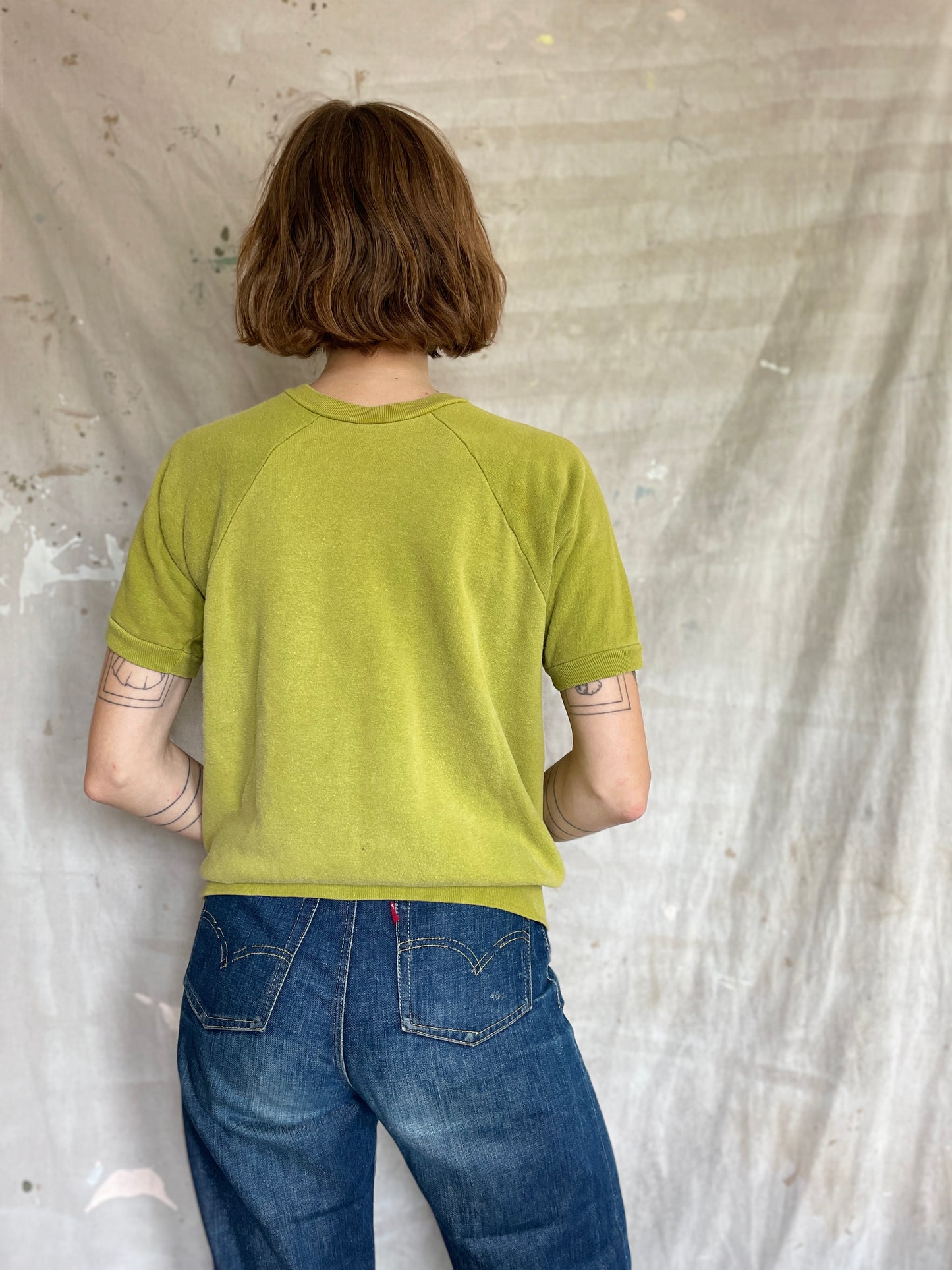 80s Avocado Green Short Sleeve Sweatshirt