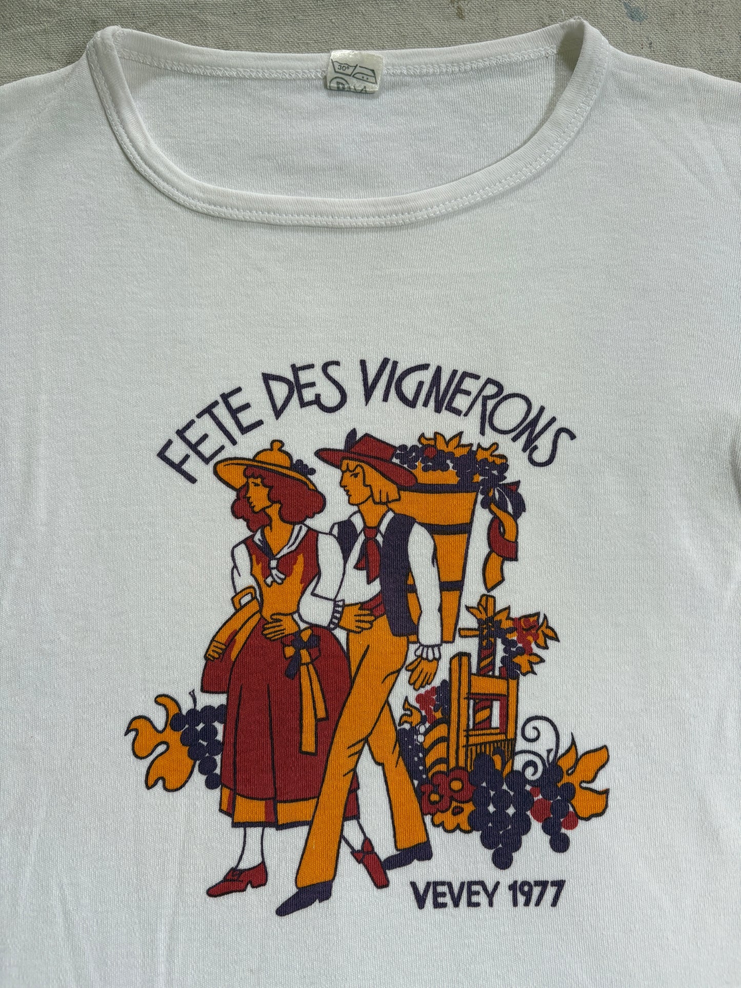 Vintage 1977 Fete De Vignerons Vevey Winegrowers Festival Tee