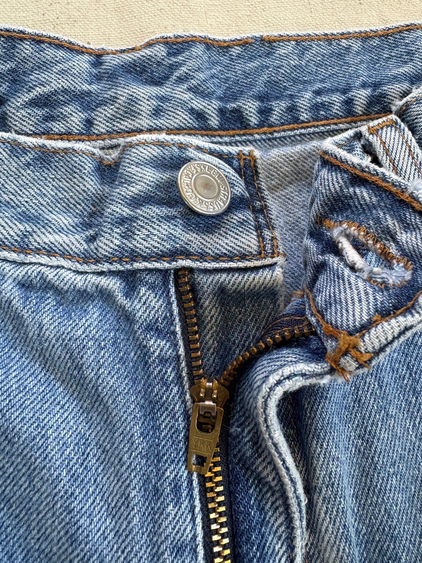 Vintage 90s Levi’s 560 Cut Off Jeans Shorts