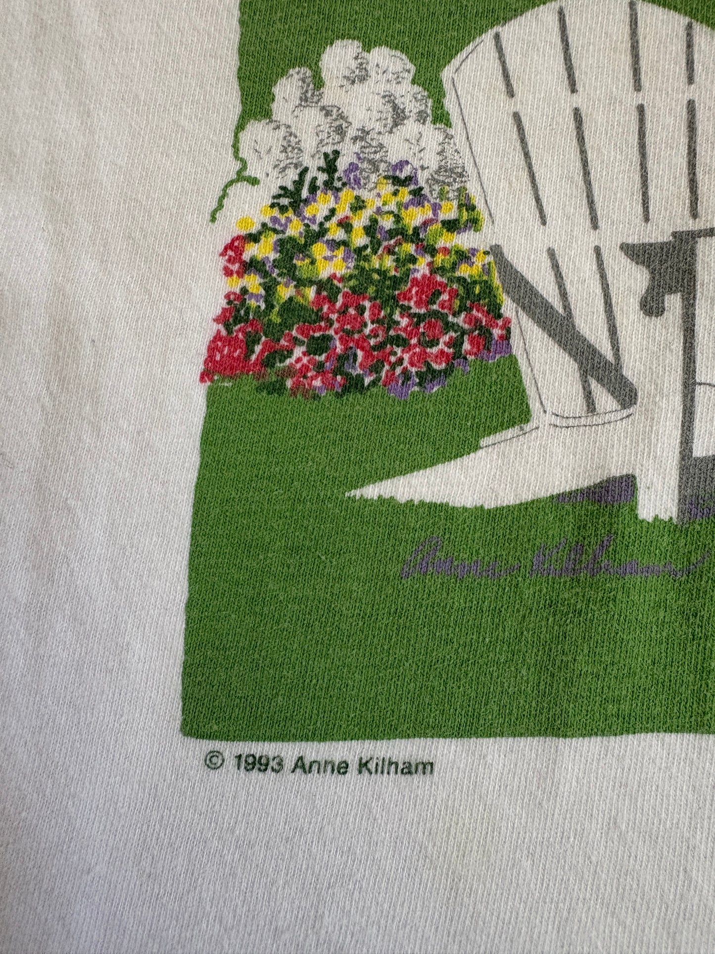 90s Maine Garden Scene Cat And Dog Tee