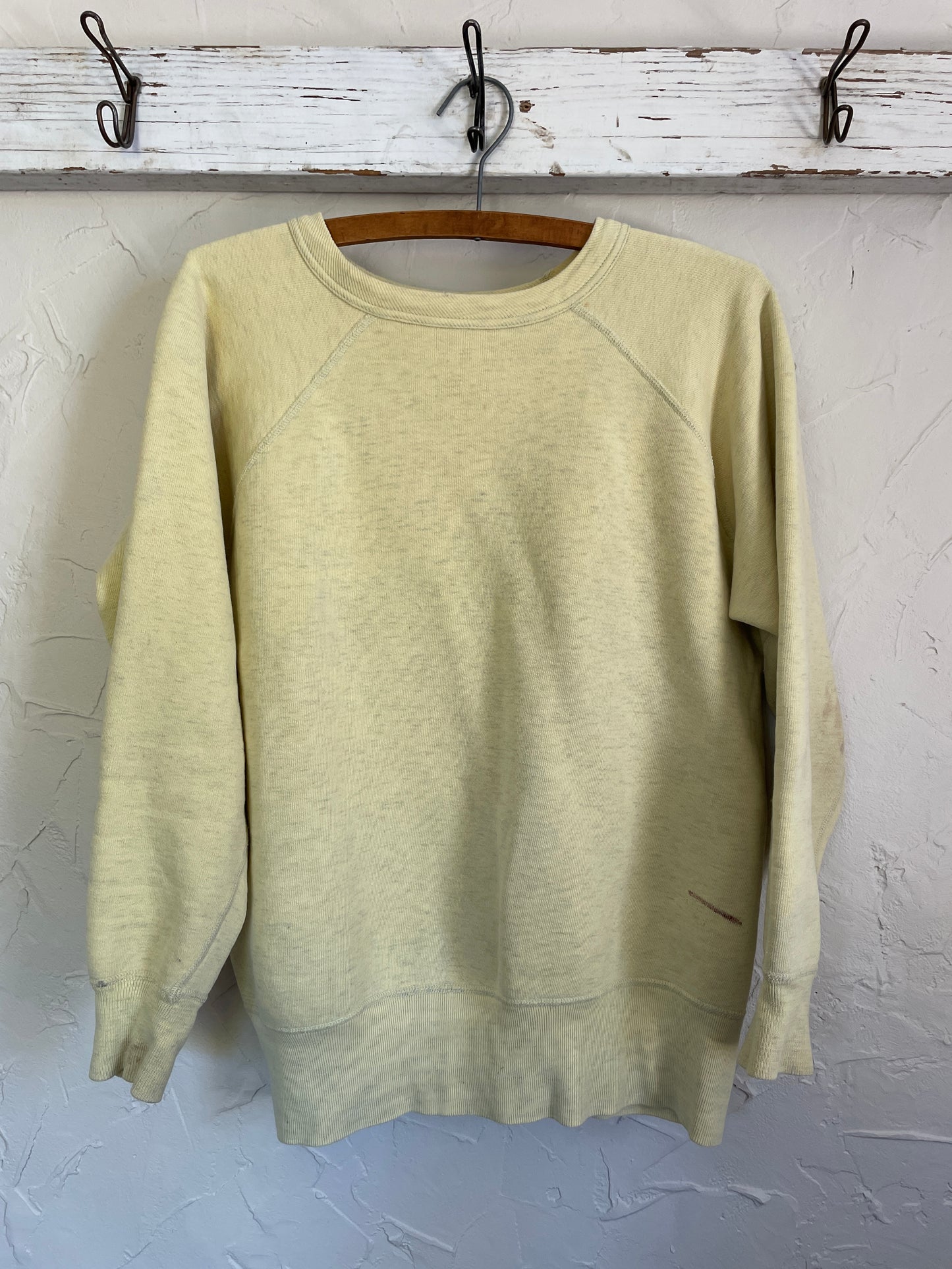 60s Pale Yellow Sweatshirt