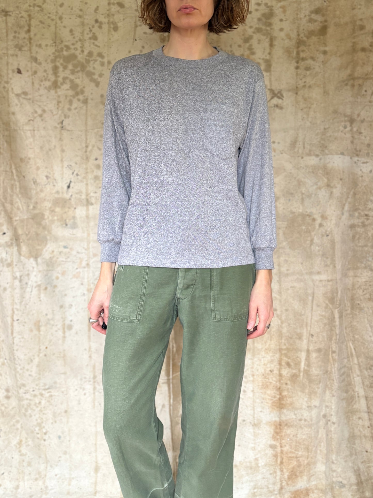 90s Blank Gray Pocket Tee Long Sleeve