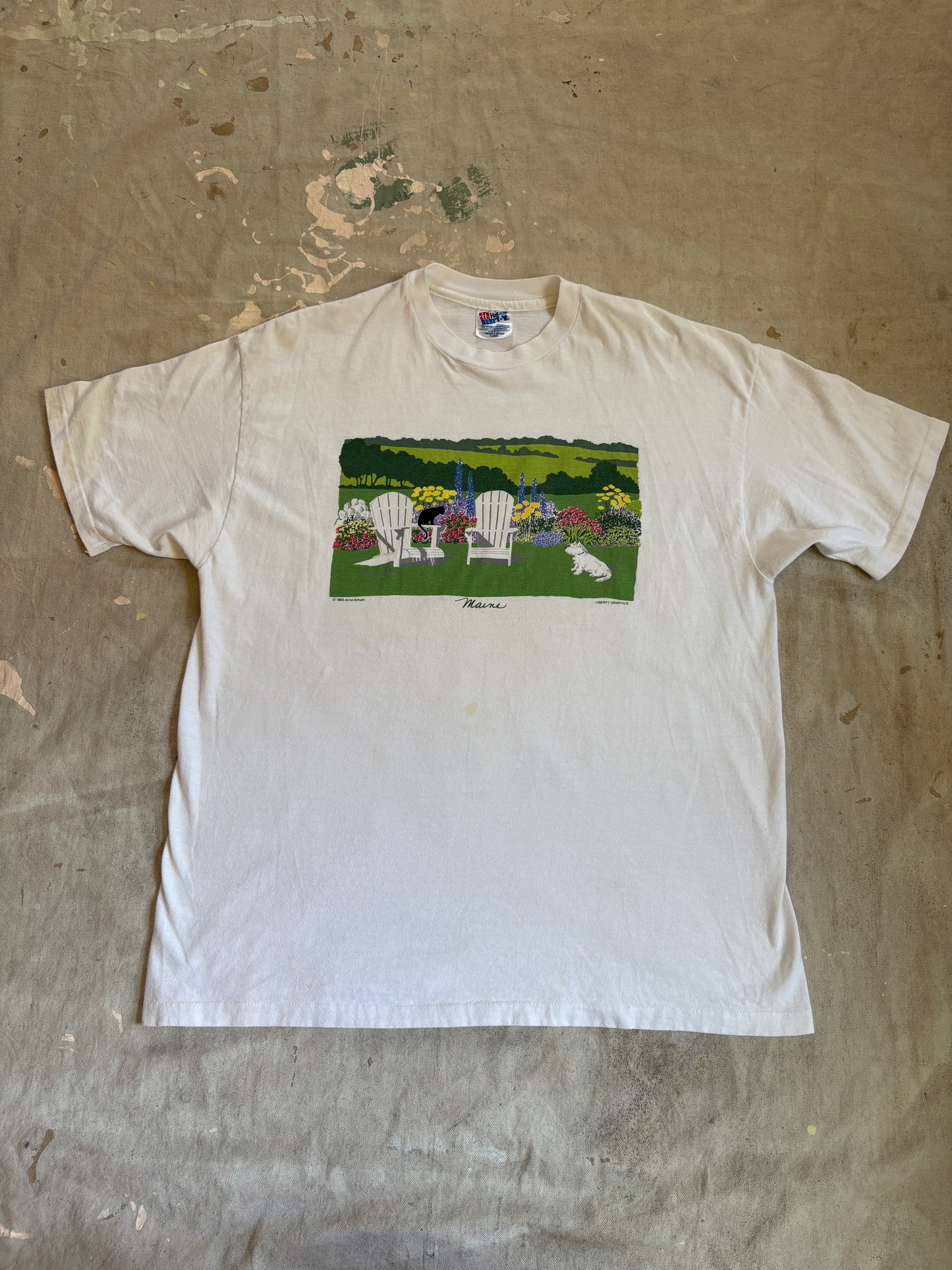 90s Maine Garden Scene Cat And Dog Tee