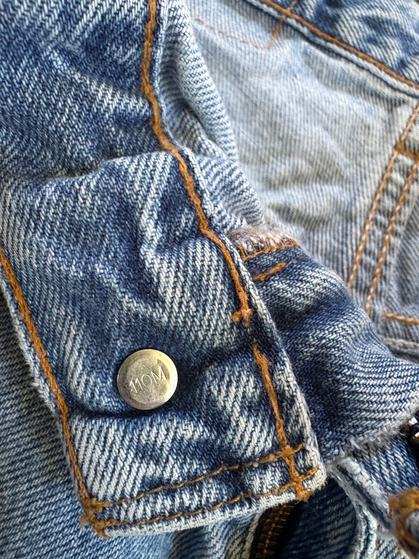 Vintage 90s Levi’s 560 Cut Off Jeans Shorts