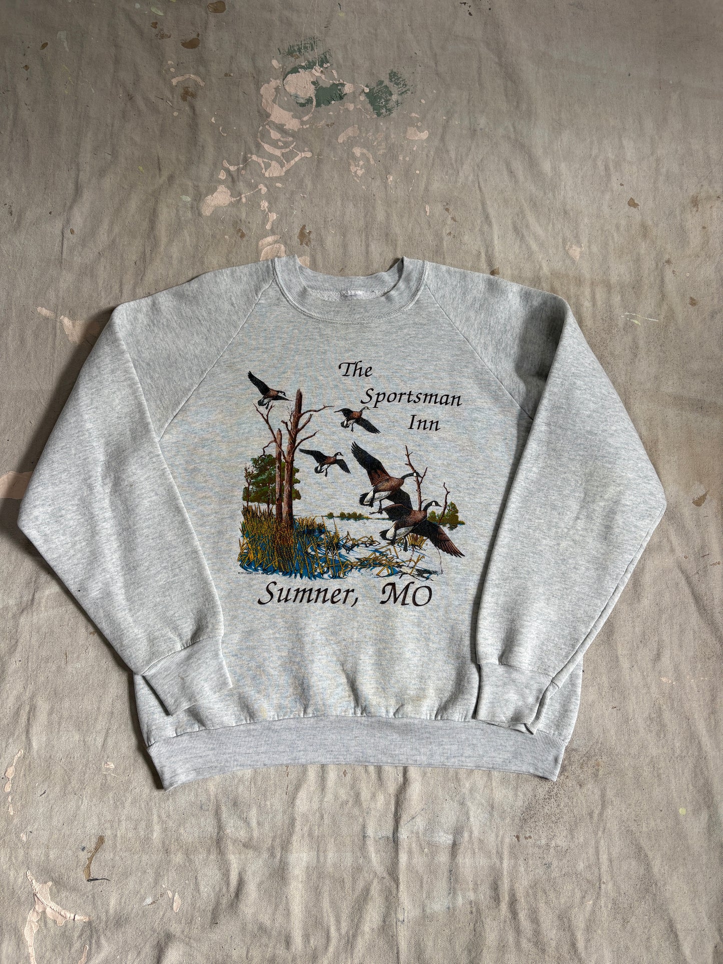 Vintage 90s Sportsman Inn Sumner MO Flying Geese Sweatshirt