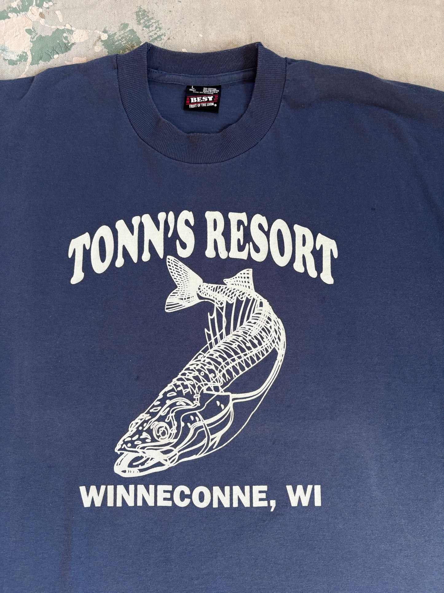 80s Tonn’s Resort, Winneconne Wisconsin Fish Tee