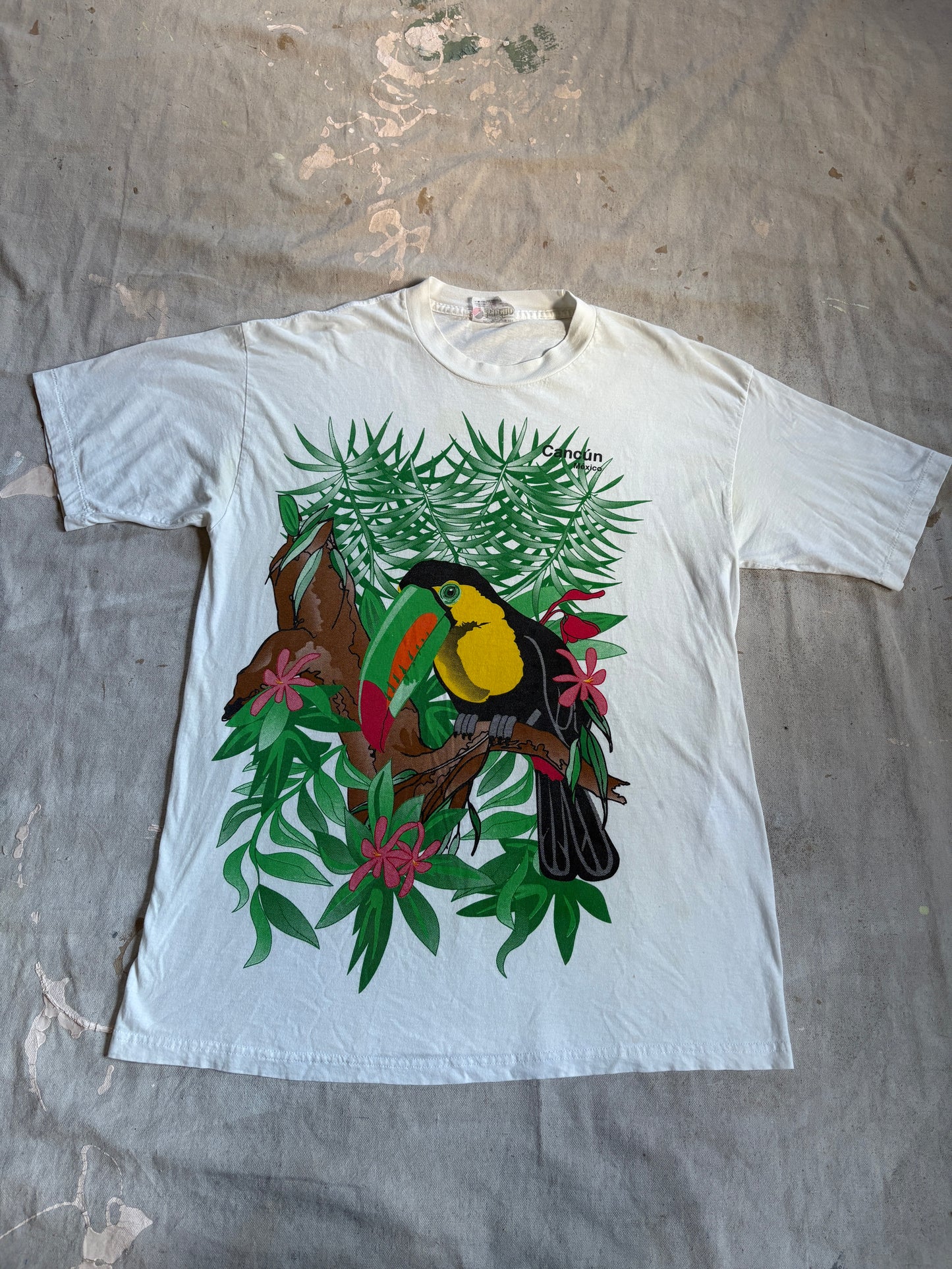 Vintage 90s Cancun Mexico Toucan Tee