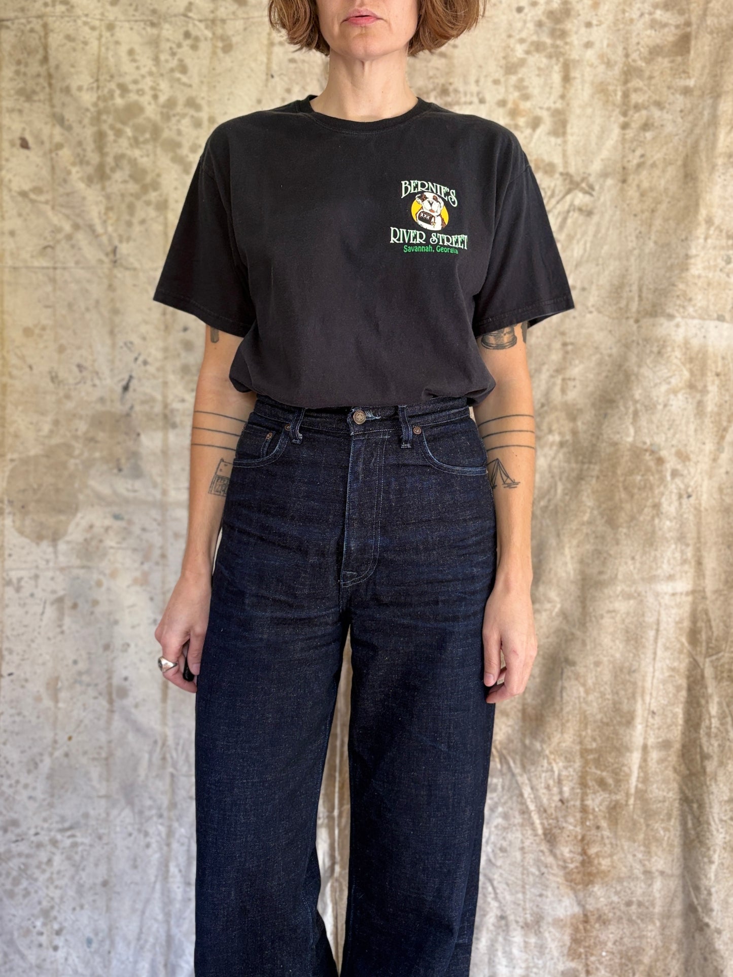 90s Bernie’s Crawfish: Suck The Head Eat The Tail Tee