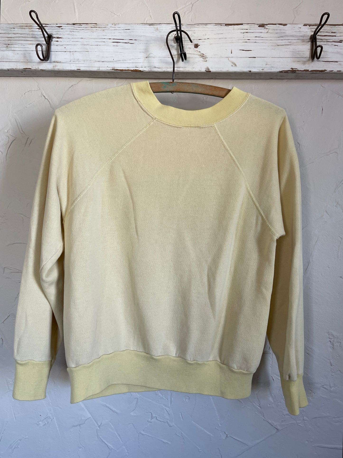 80s Blank Yellow Sweatshirt