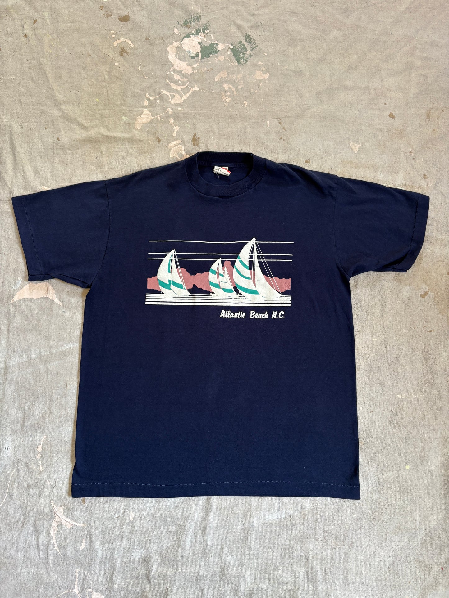 Vintage 80s/90s Atlantic Beach North Carolina Sailboat Tee