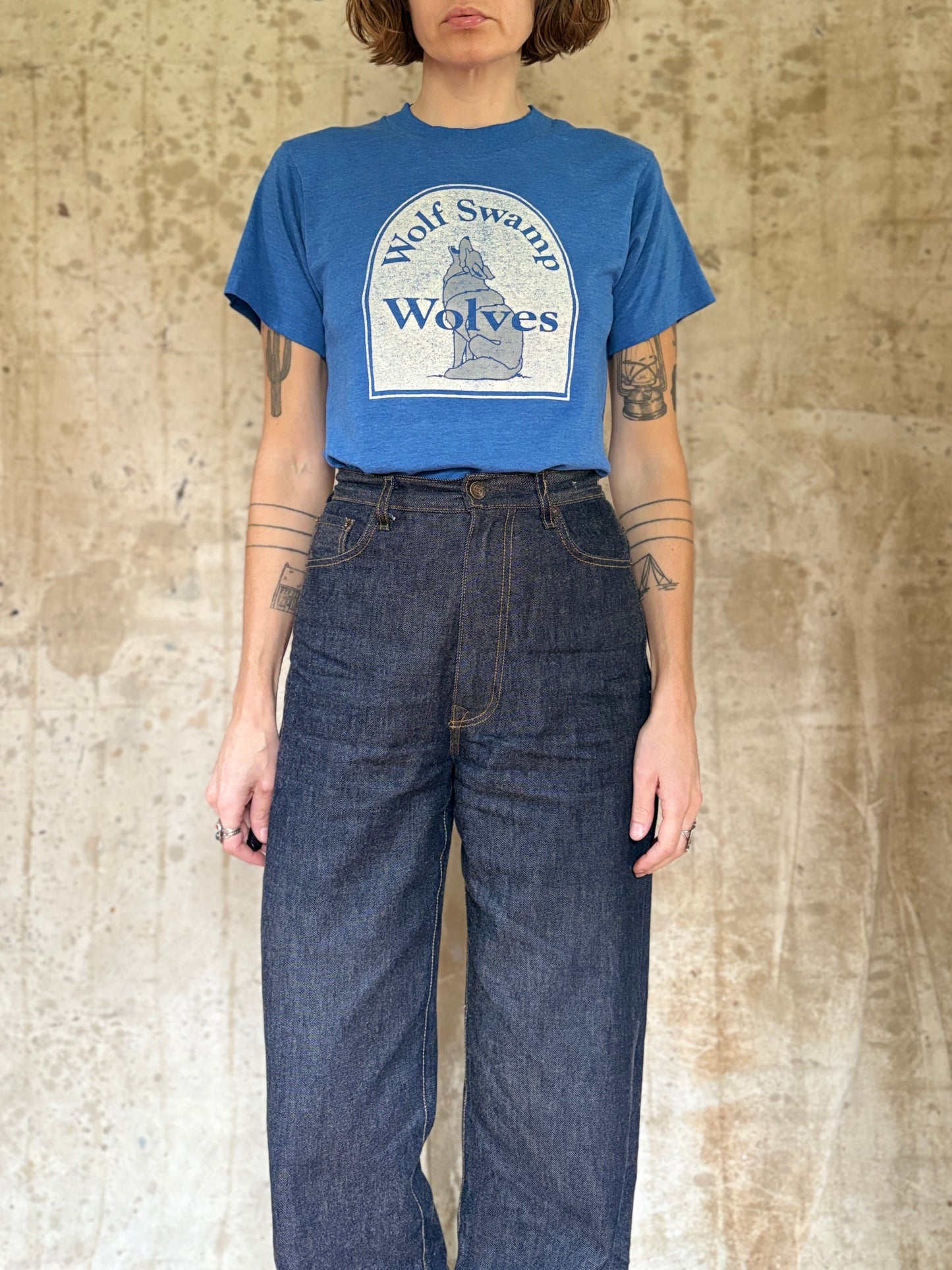 80s Wolf Swamp Wolves Tee