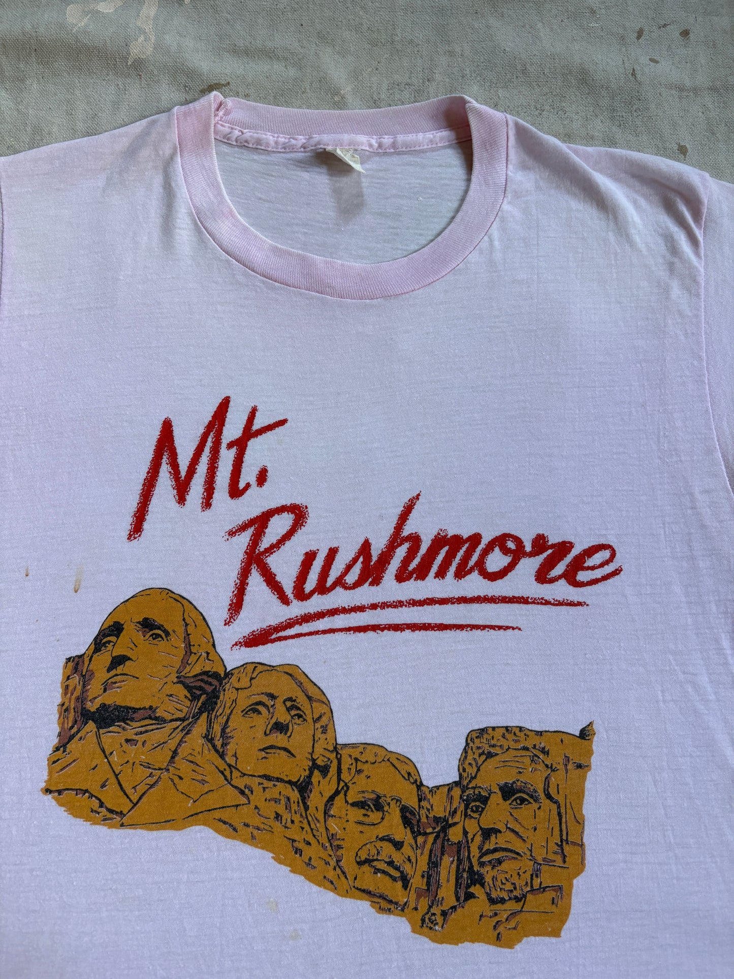 Vintage 80s Mt. Rushmore Tee
