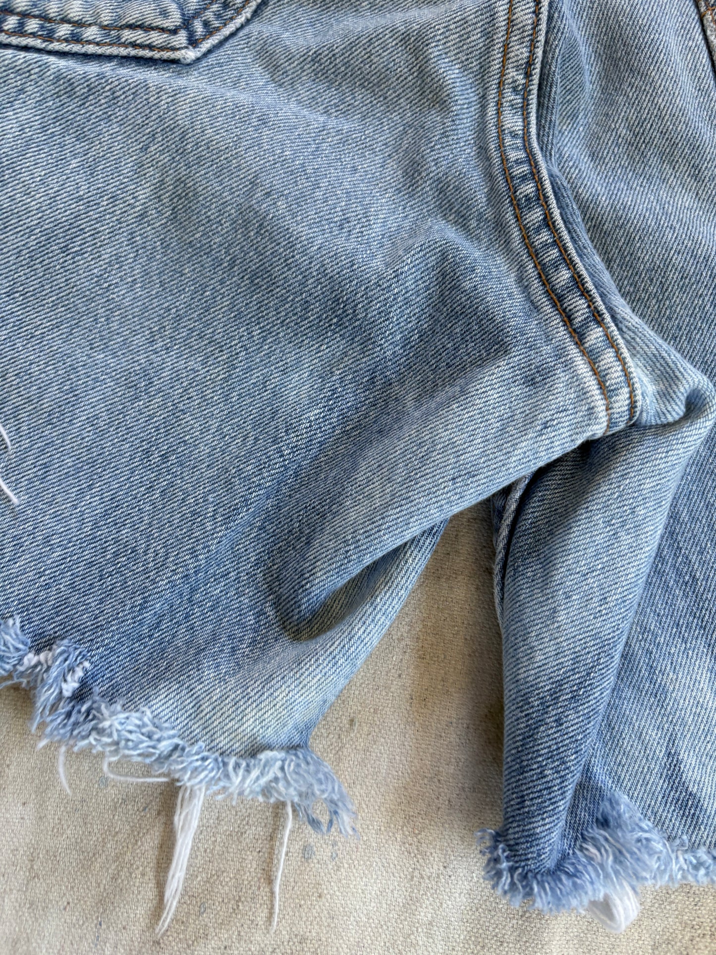 Vintage 90s Levi’s 560 Cut Off Jeans Shorts