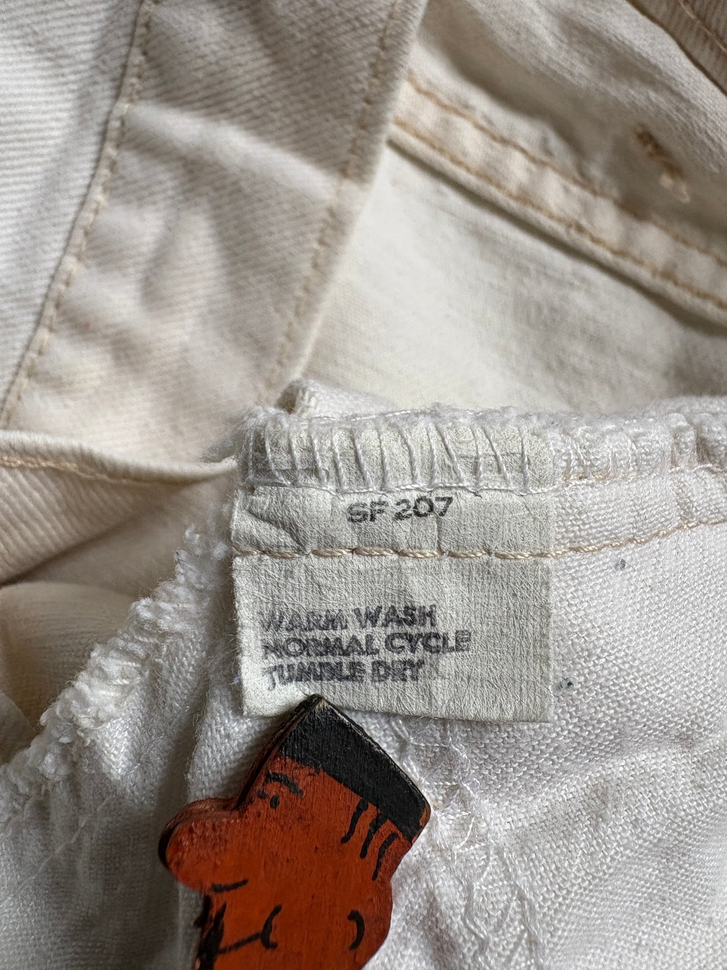 Vintage 80s Ecru Levi’s 505 Jeans