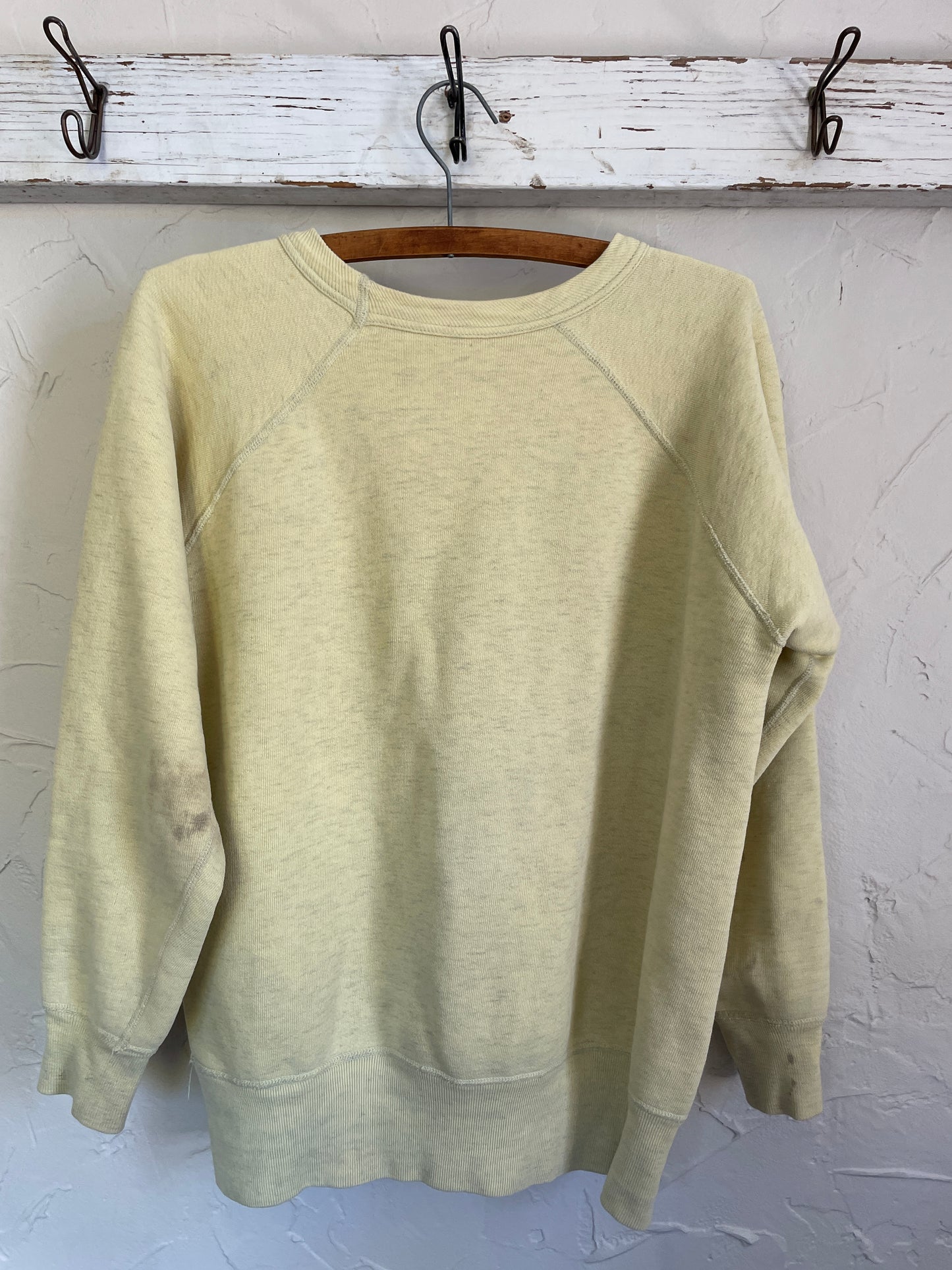 60s Pale Yellow Sweatshirt