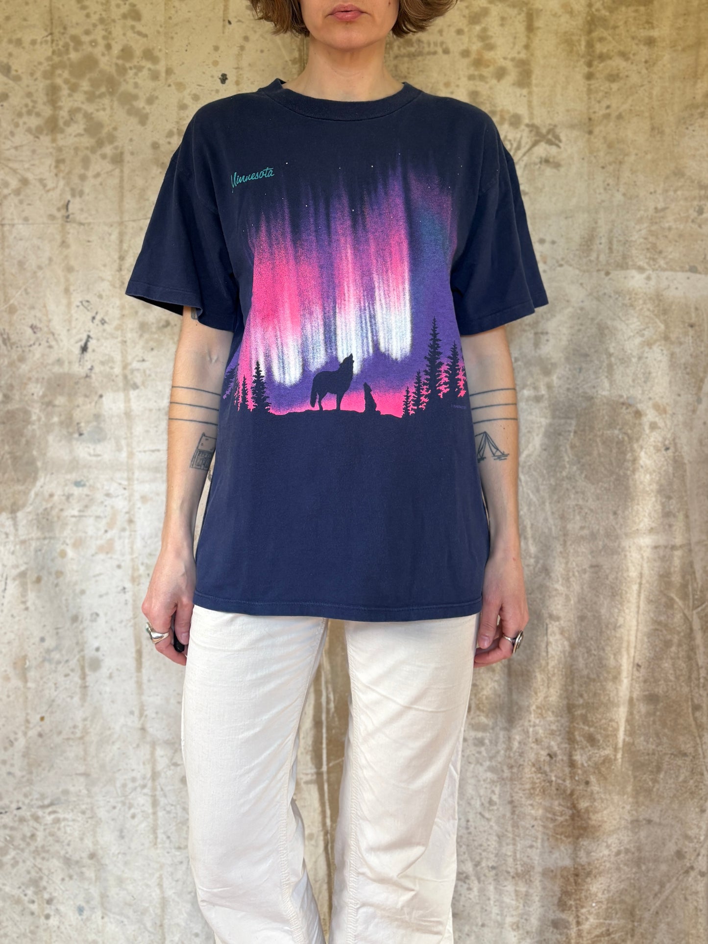 Vintage 90s Minnesota Howling Wolf Nature Tee