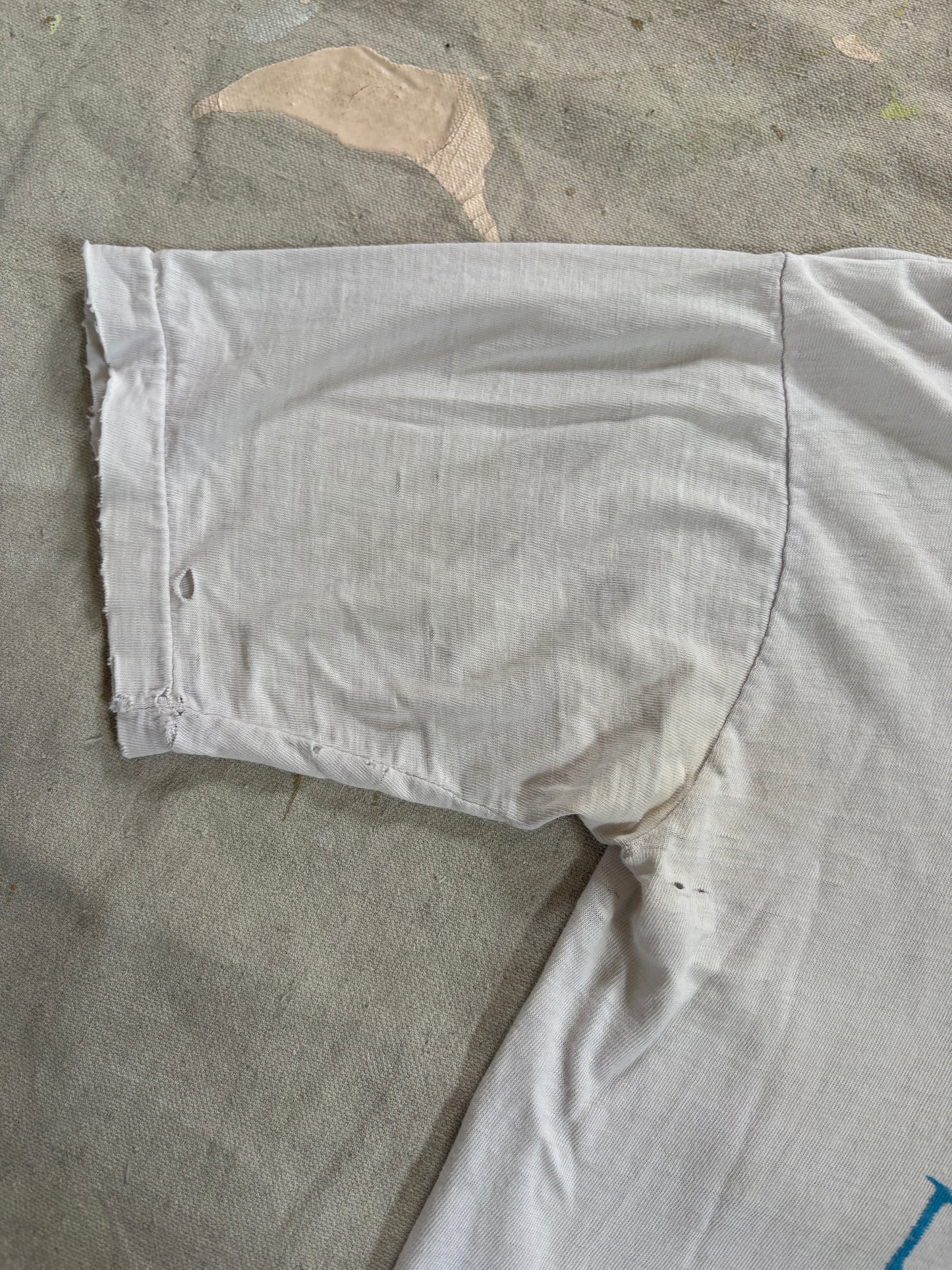 Vintage 80s Thrashed Paradise Club Runner Tee