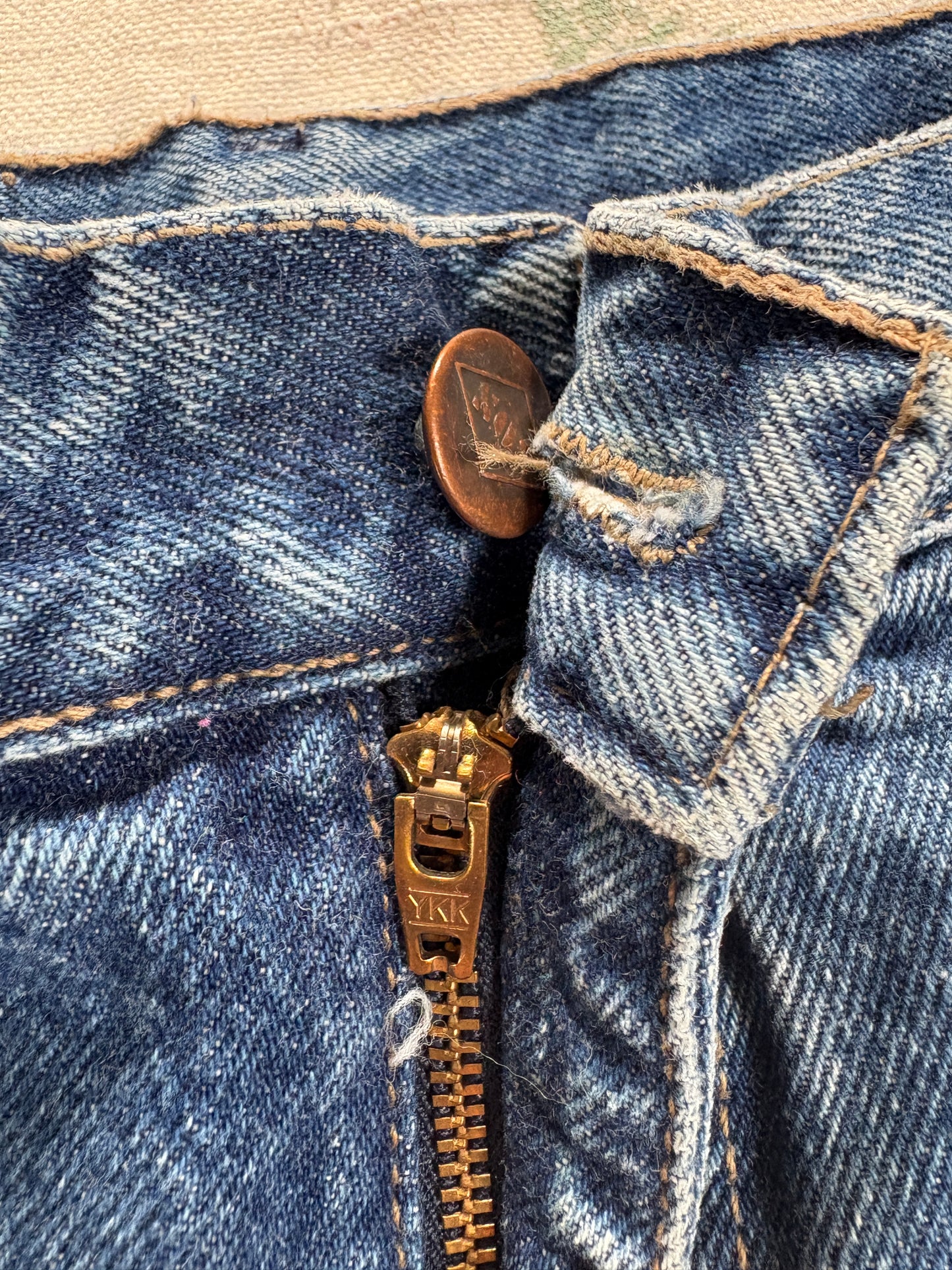 Vintage 90s SOS Standing Ovation Streetwear Tapered Jeans