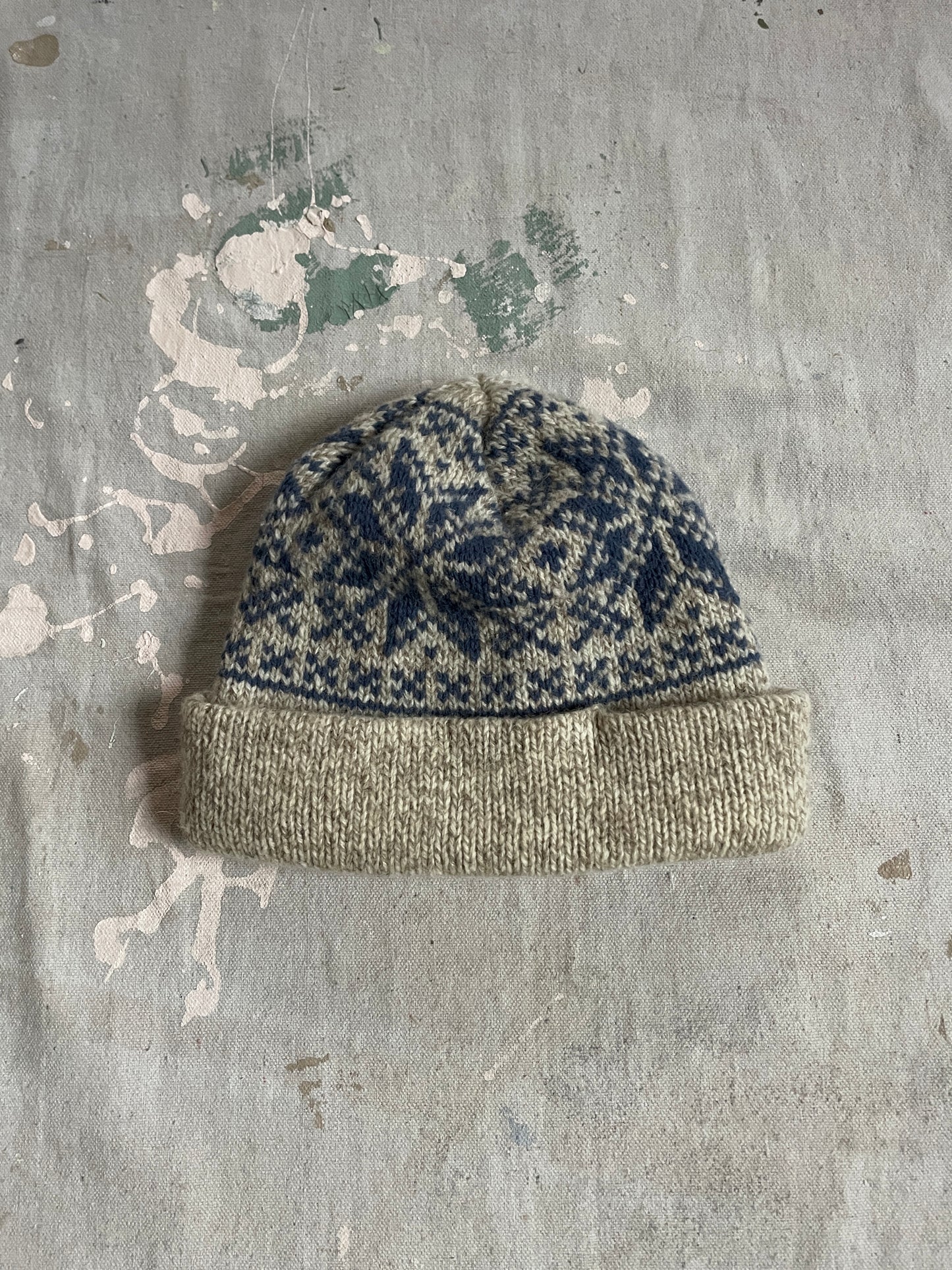 90s Oatmeal And Blue Snowflake Hat