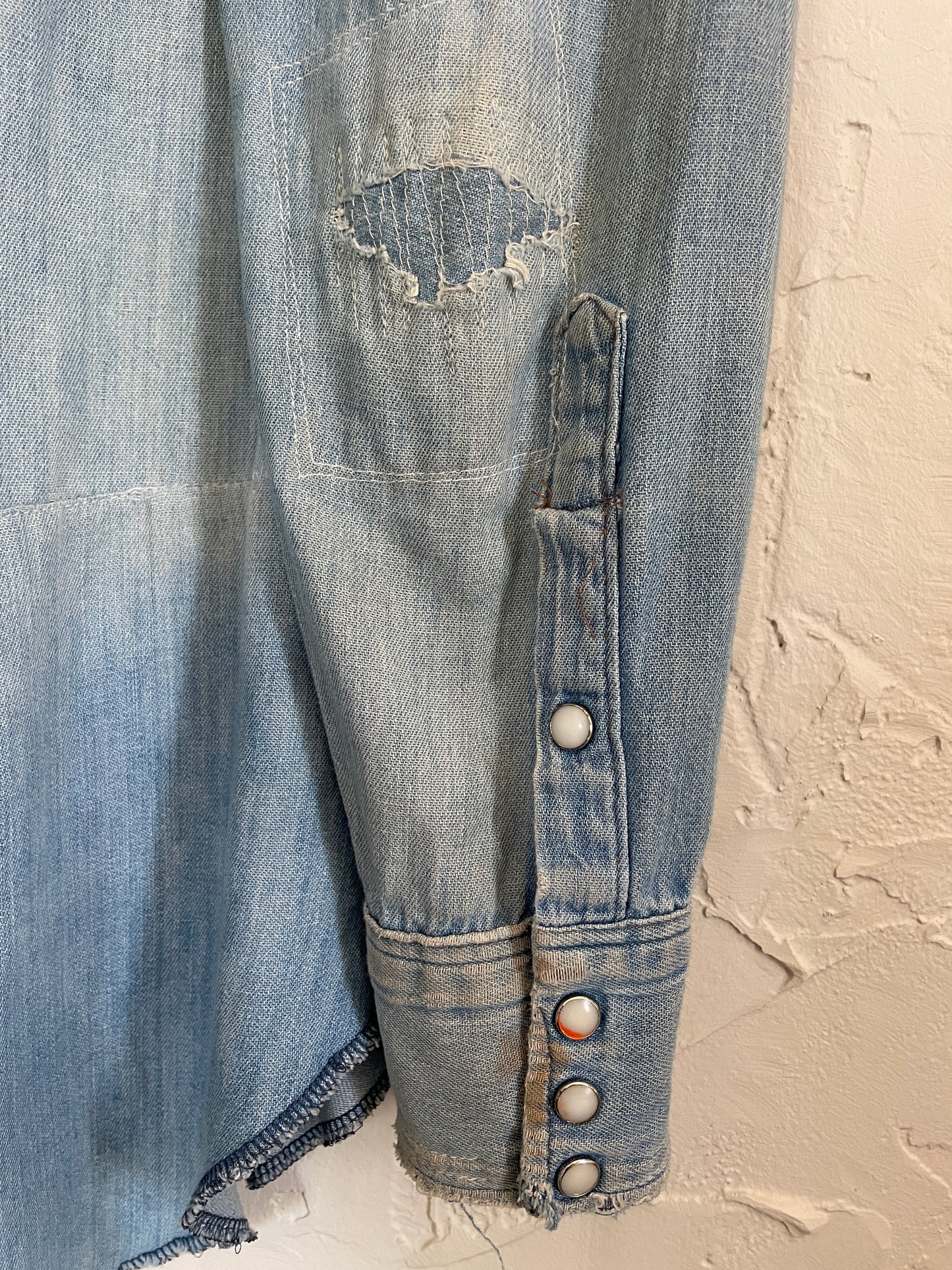 70s Wrangler Pearl Snap Chambray Shirt