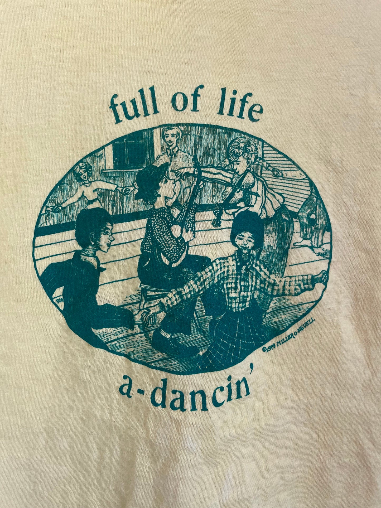 70s Full Of Life A-Dancin’ Tee