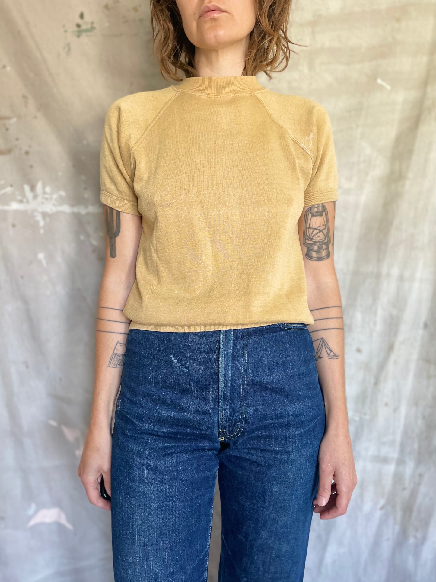 60s Blank Mustard Short Sleeve Sweatshirt