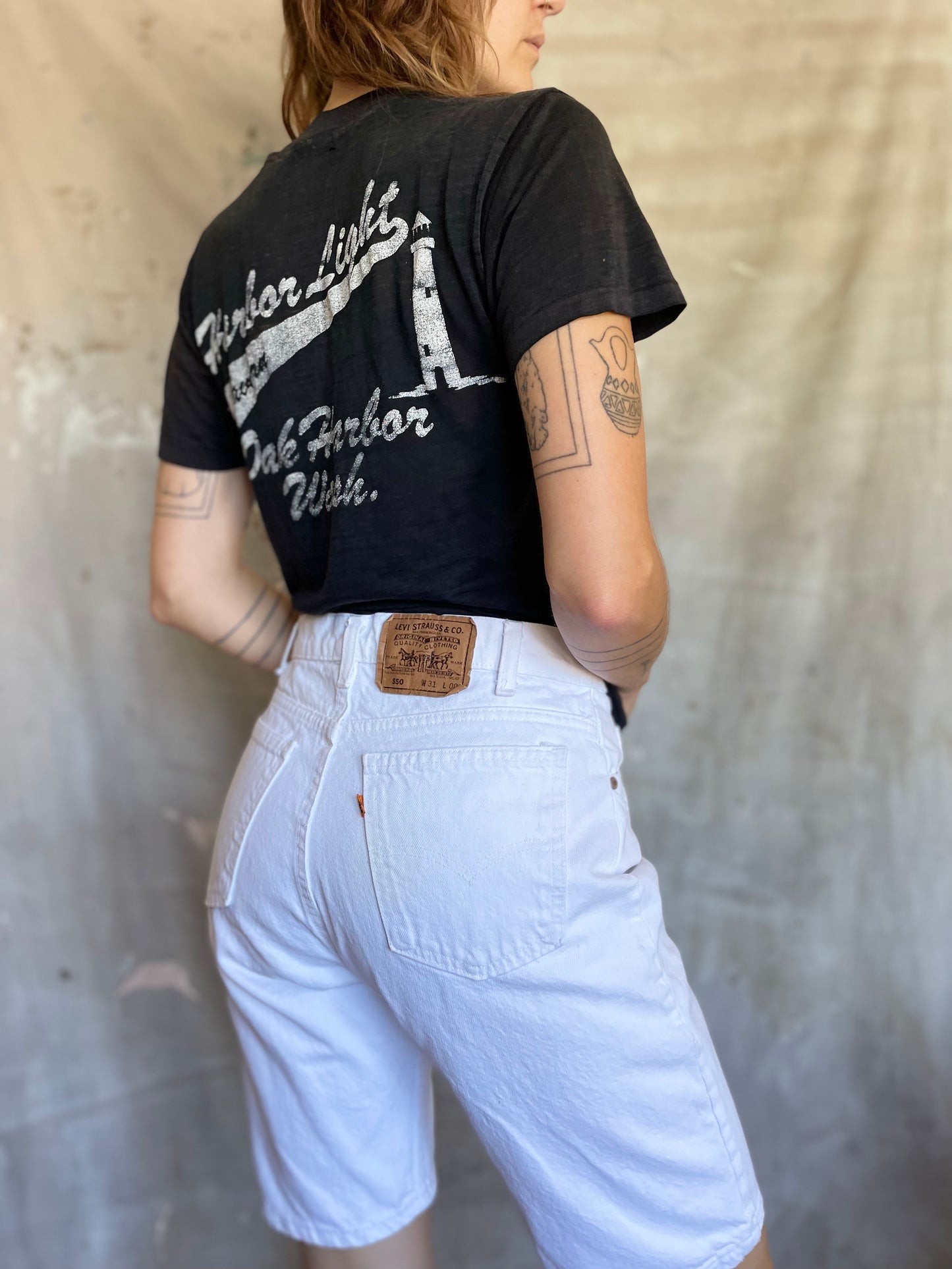 80s White Levi’s 550 Shorts