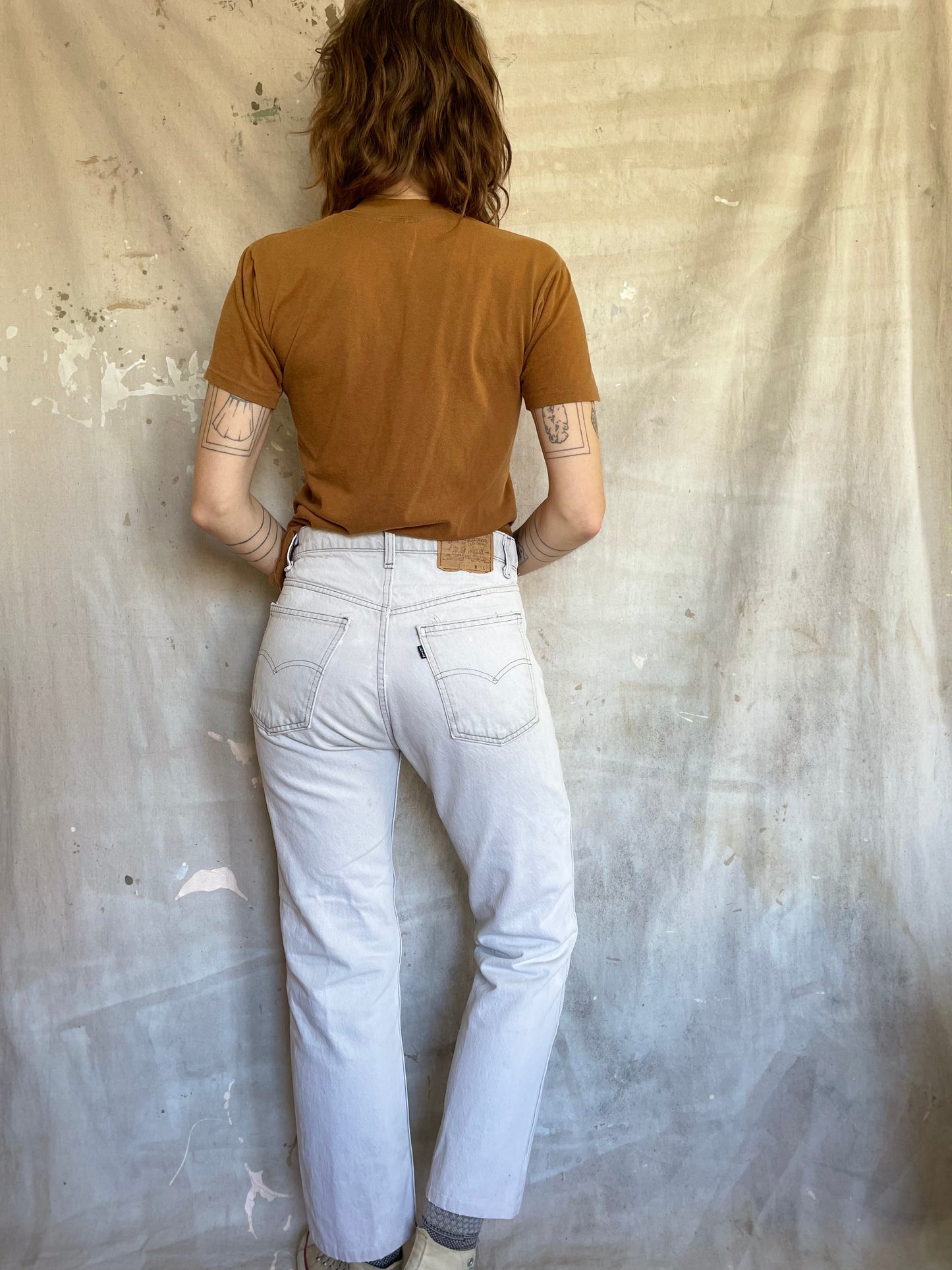 90s Pale Gray Levi’s Jeans