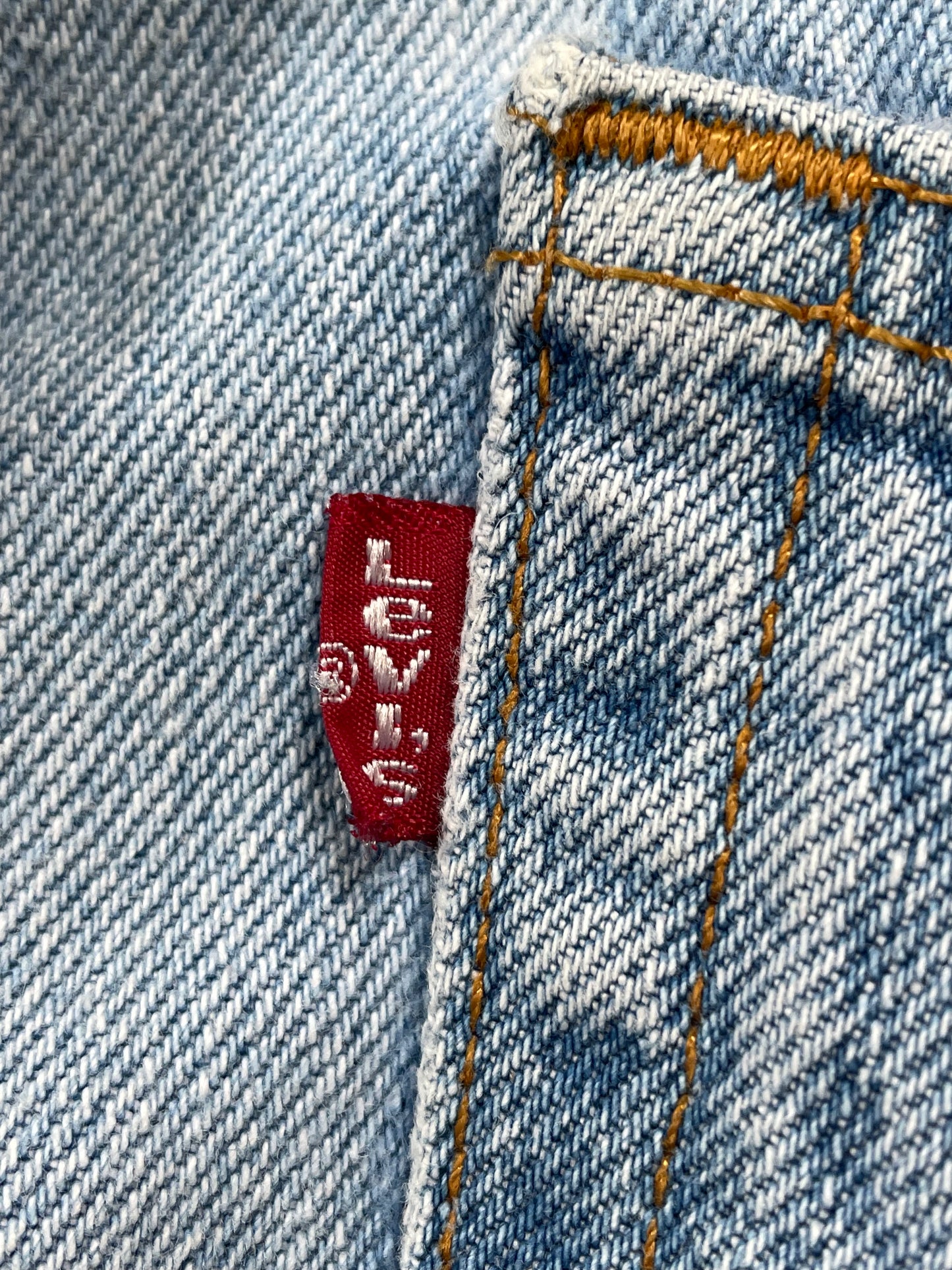 90s Levi’s 560 Tapered Jeans