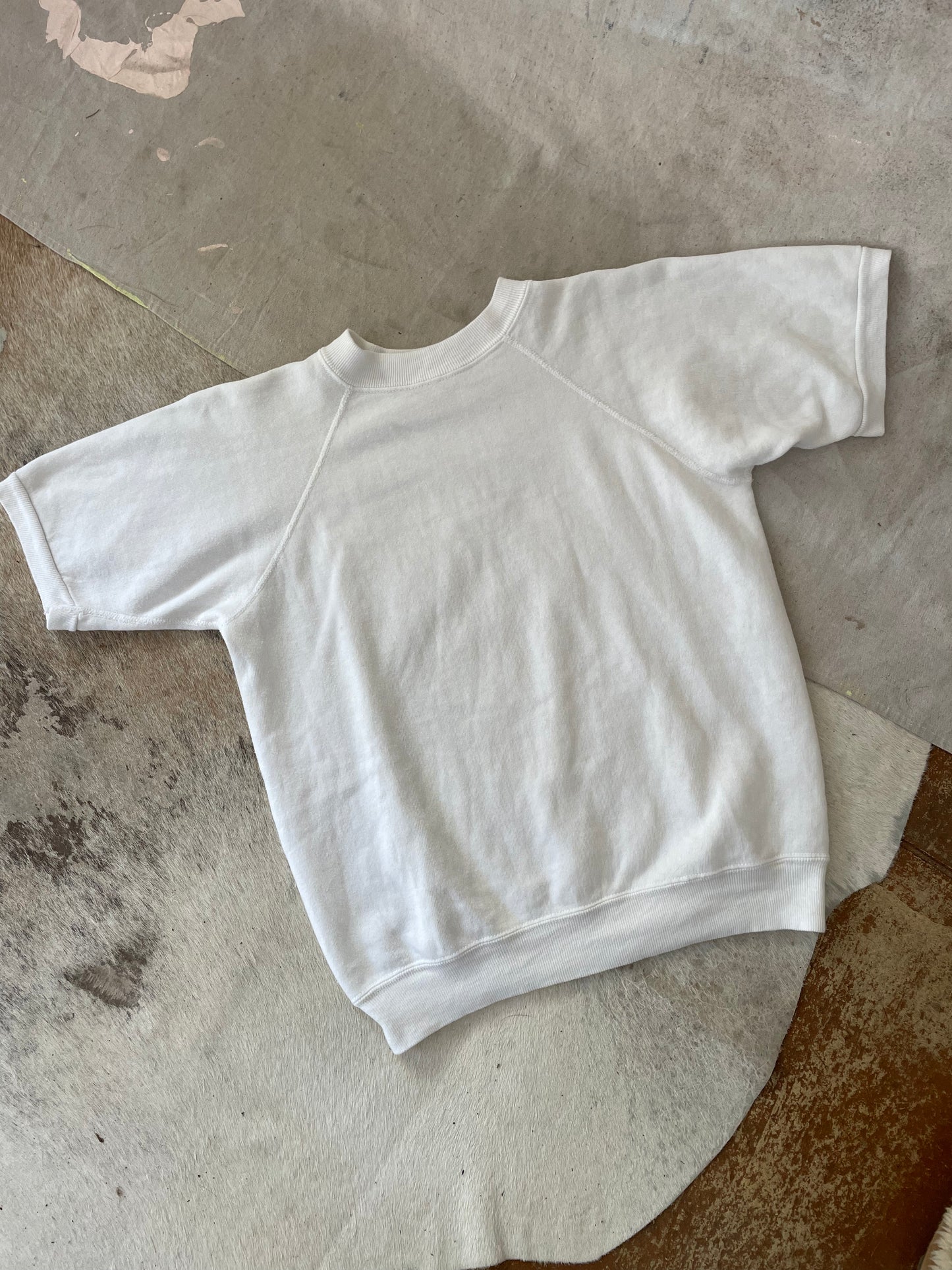 70s Blank White Short Sleeve Sweatshirt