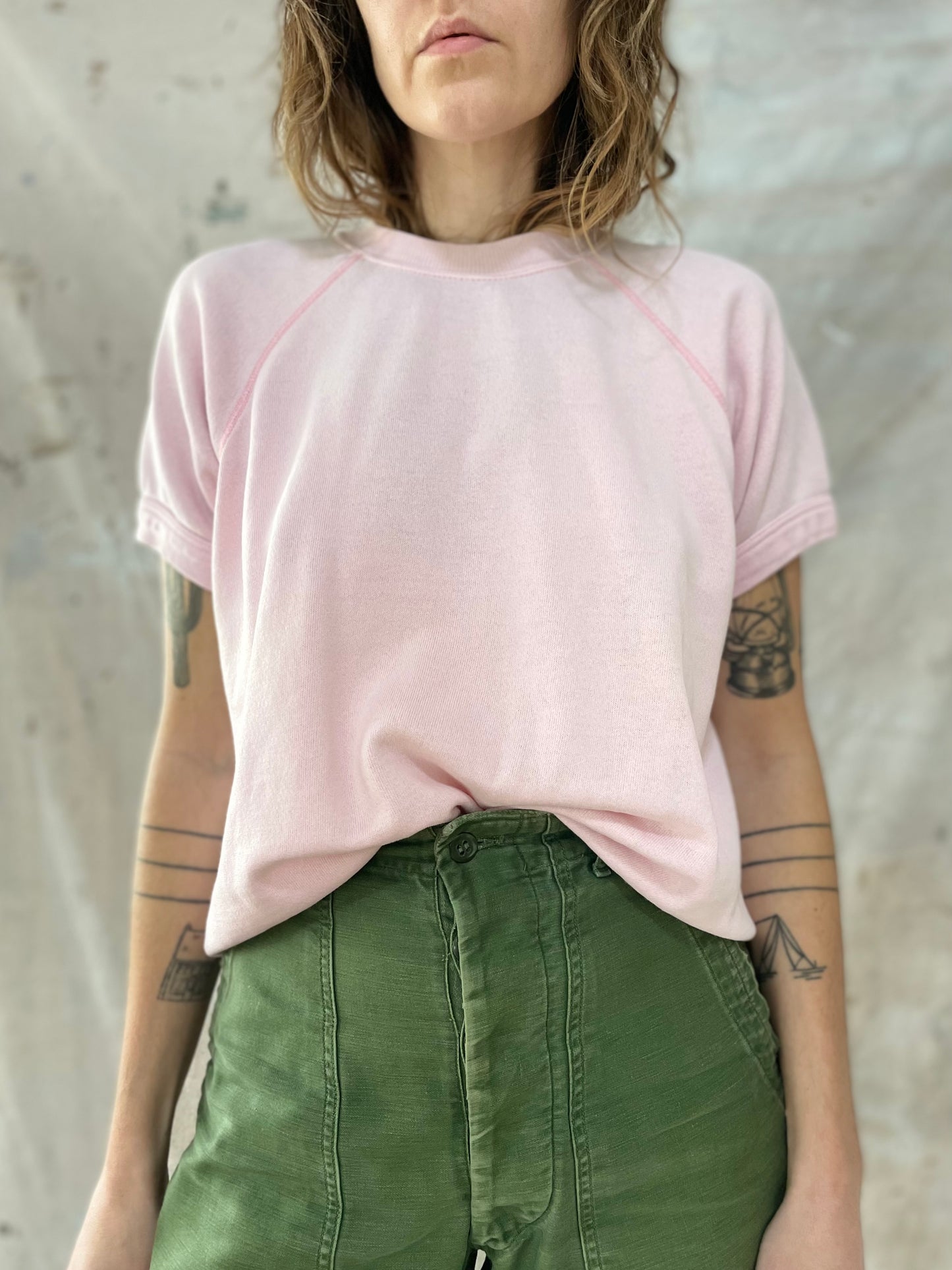 90s Blank Pale Pink Short Sleeve Sweatshirt