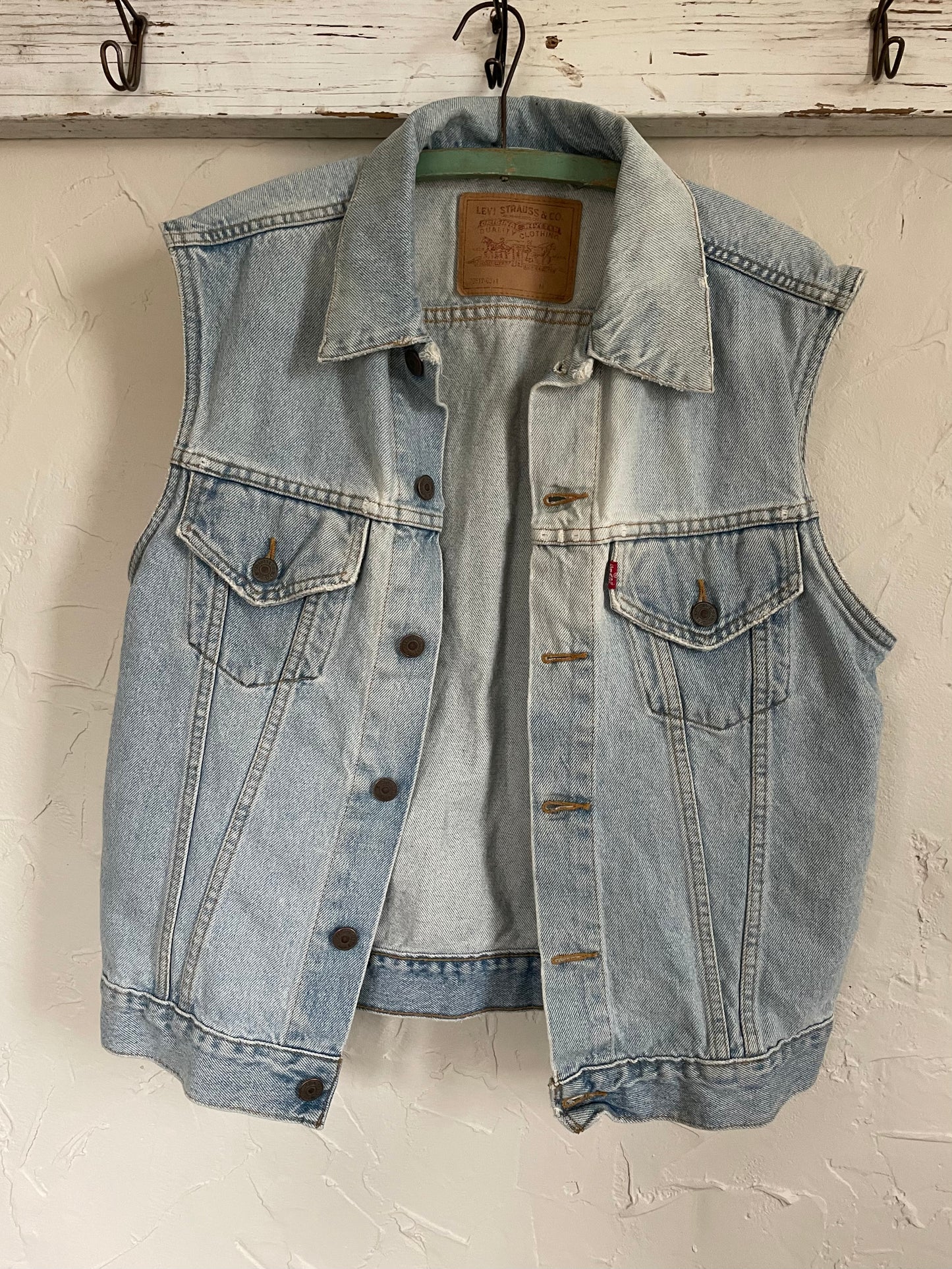 80s Levi’s Denim Vest