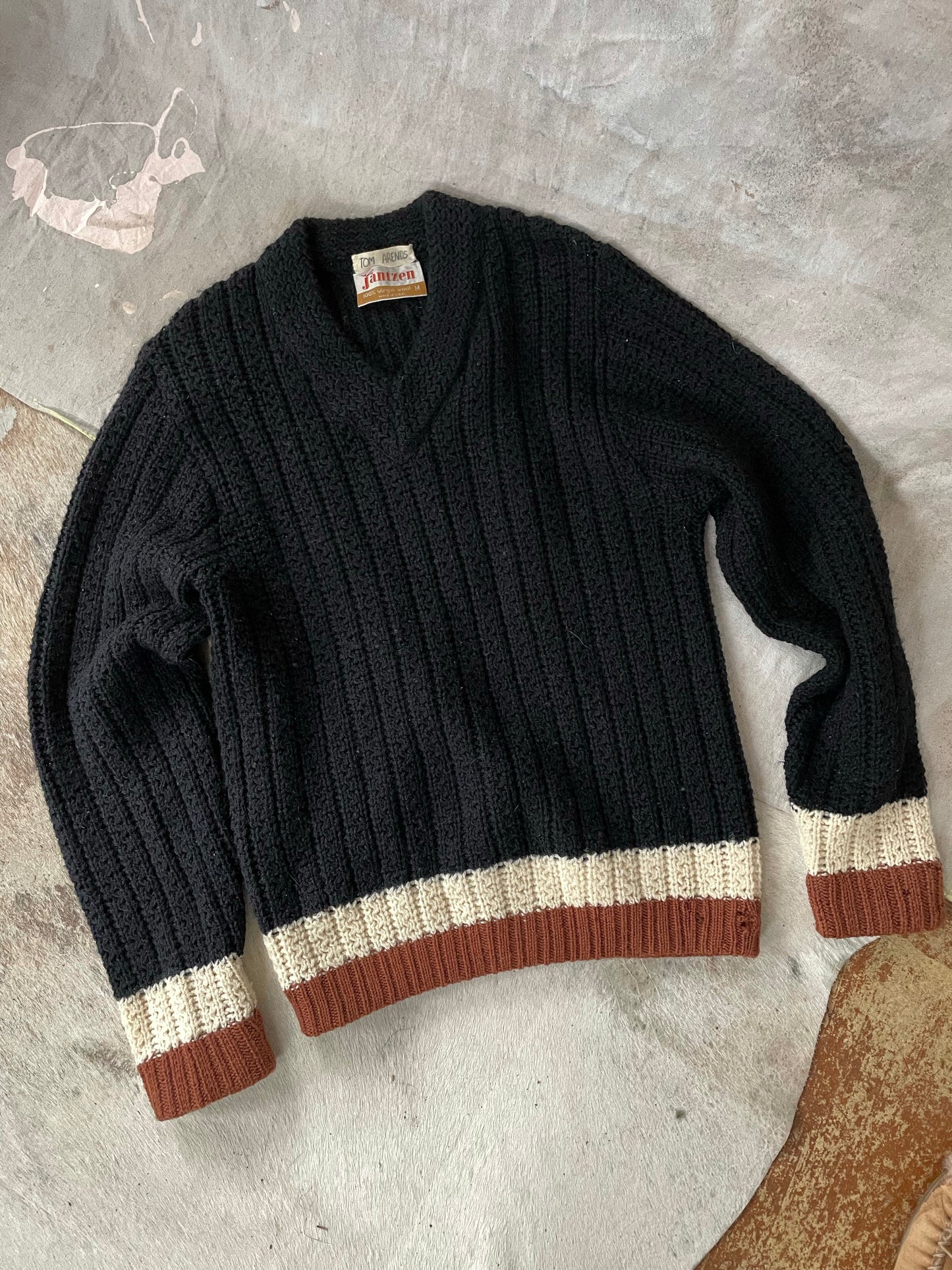 Black, Brown & Ivory Jantzen Pullover Sweater