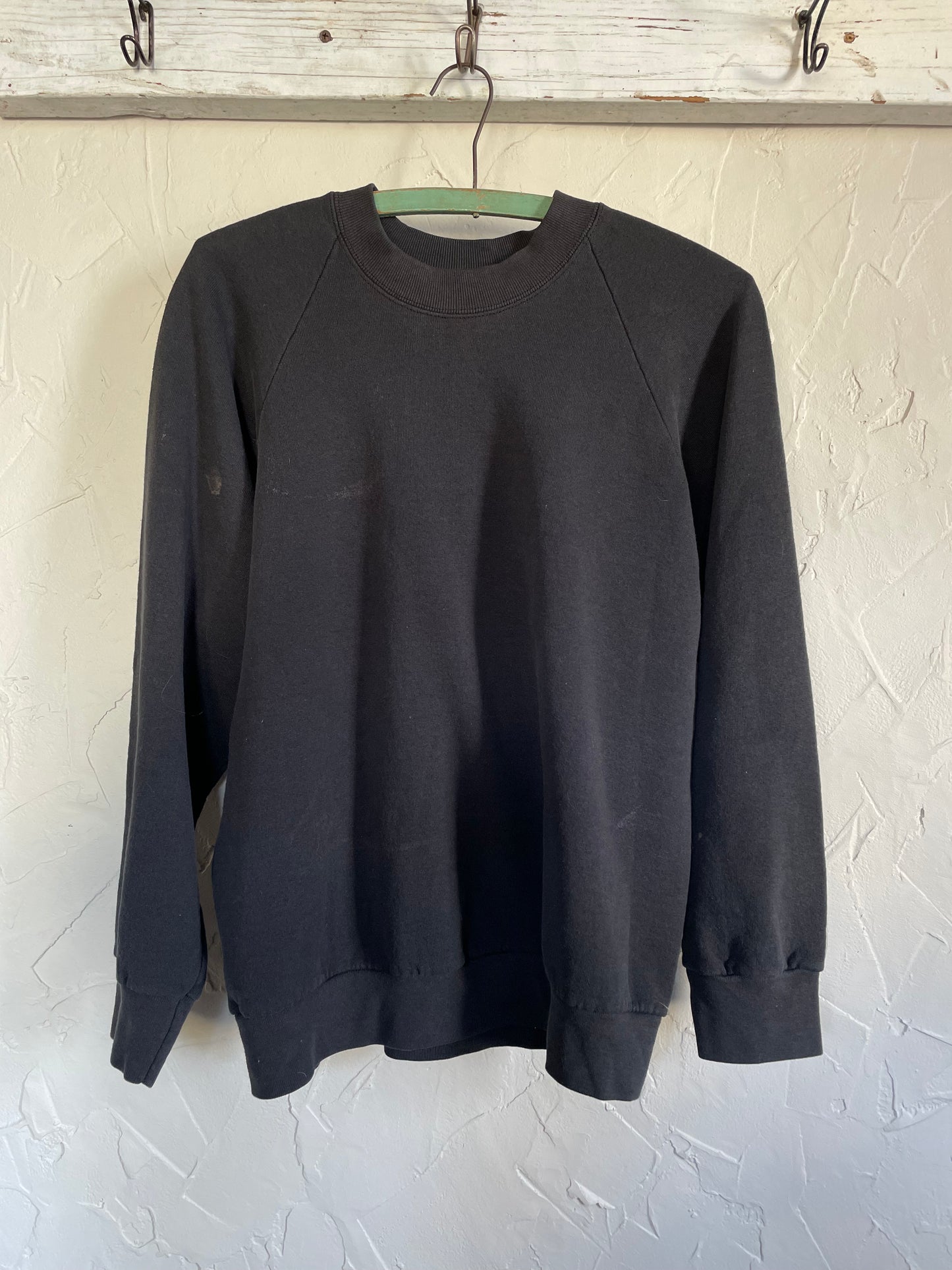 90s Blank Black Sweatshirt