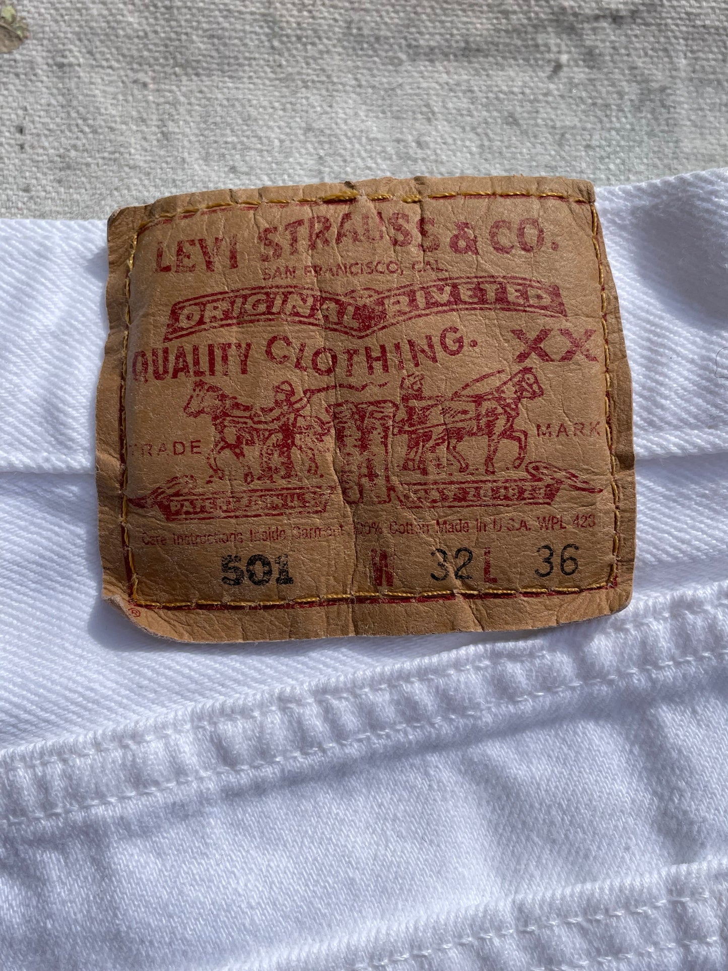 90s White Levi’s 501 Jeans